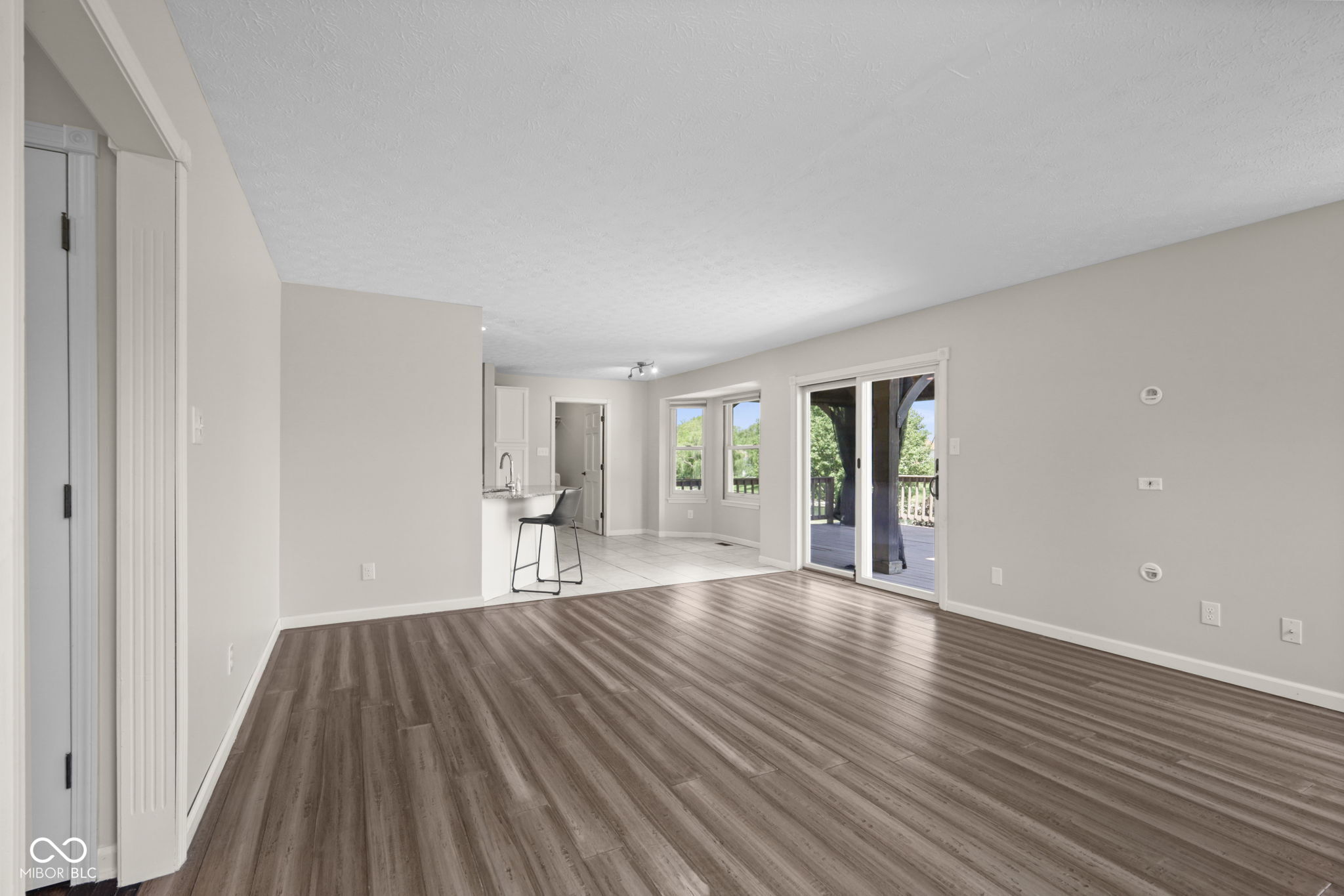 7975 Meadow Bend Circle