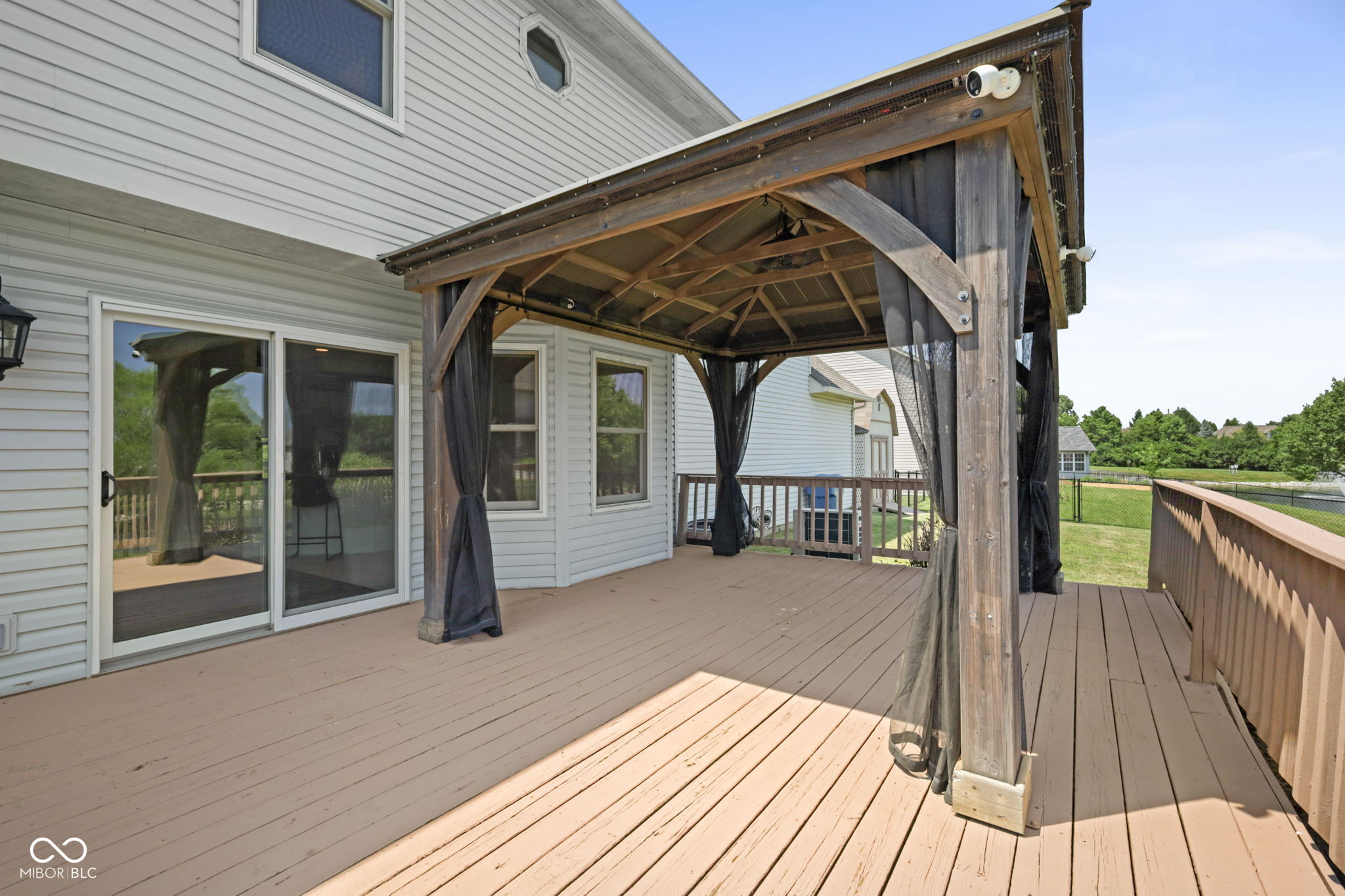7975 Meadow Bend Circle