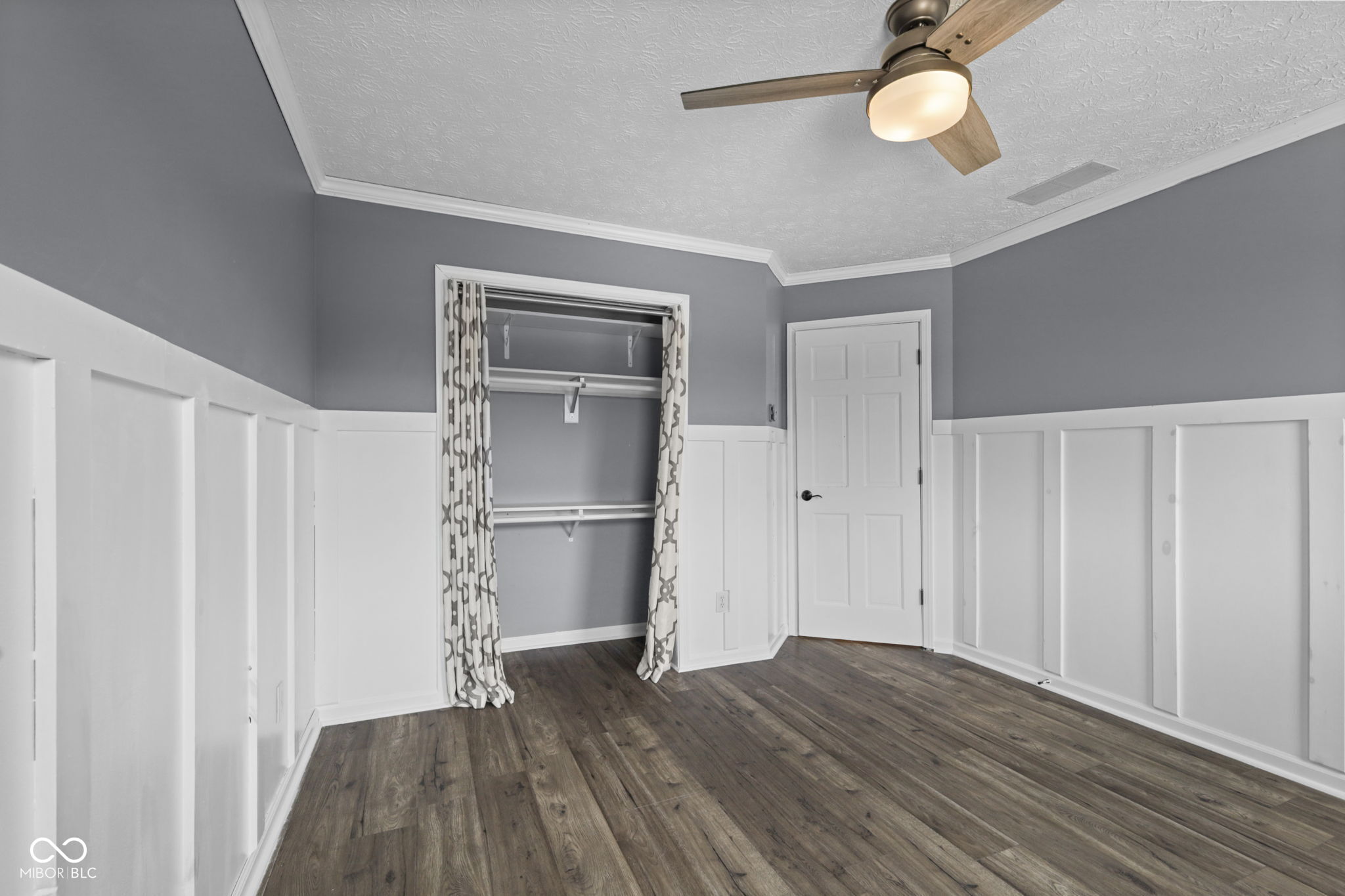 7975 Meadow Bend Circle