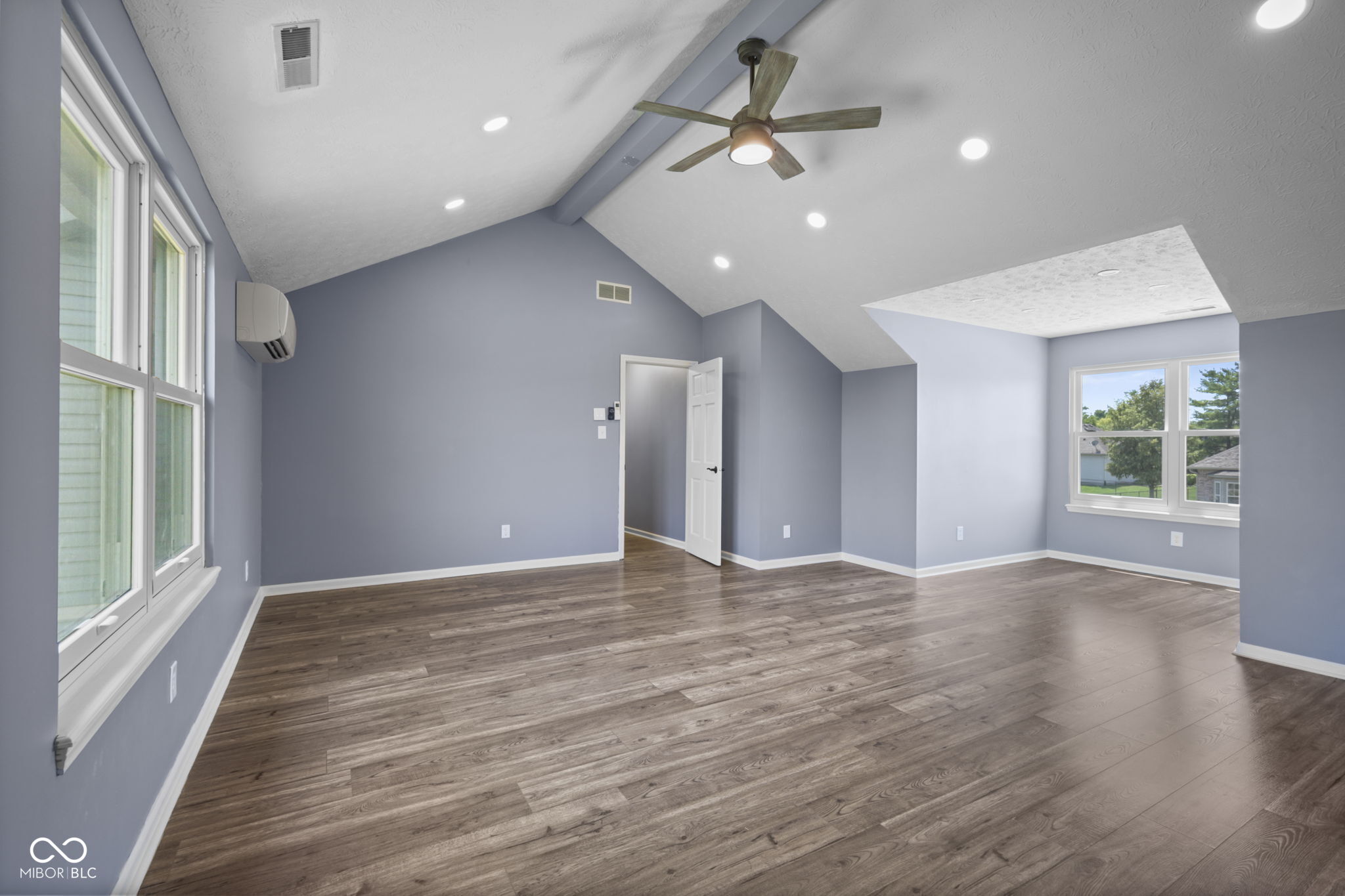 7975 Meadow Bend Circle