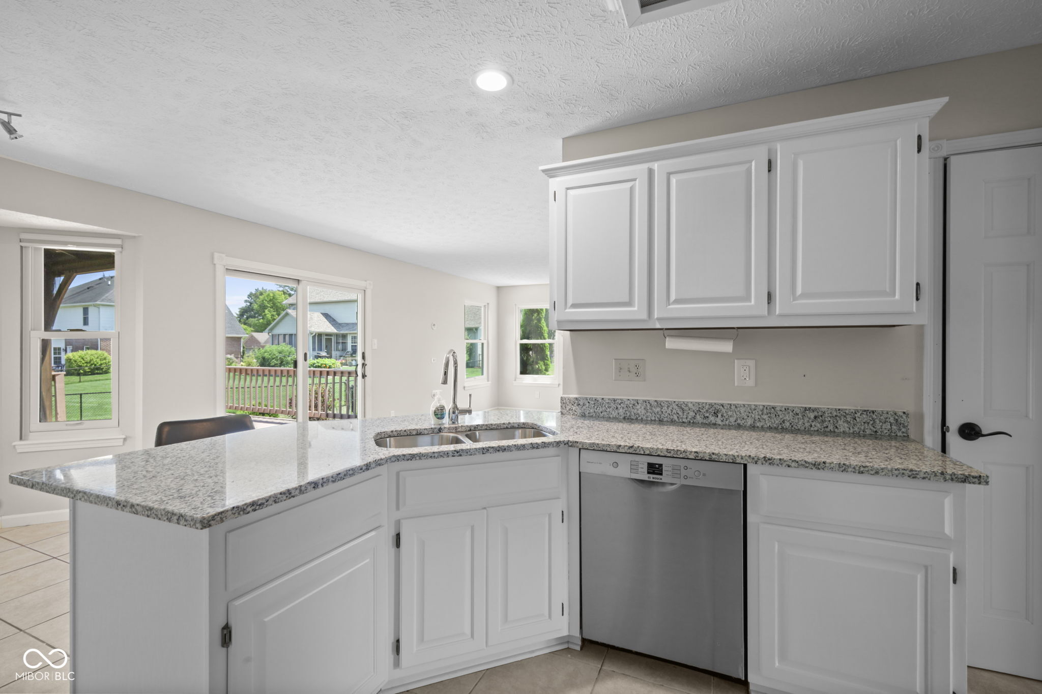 7975 Meadow Bend Circle