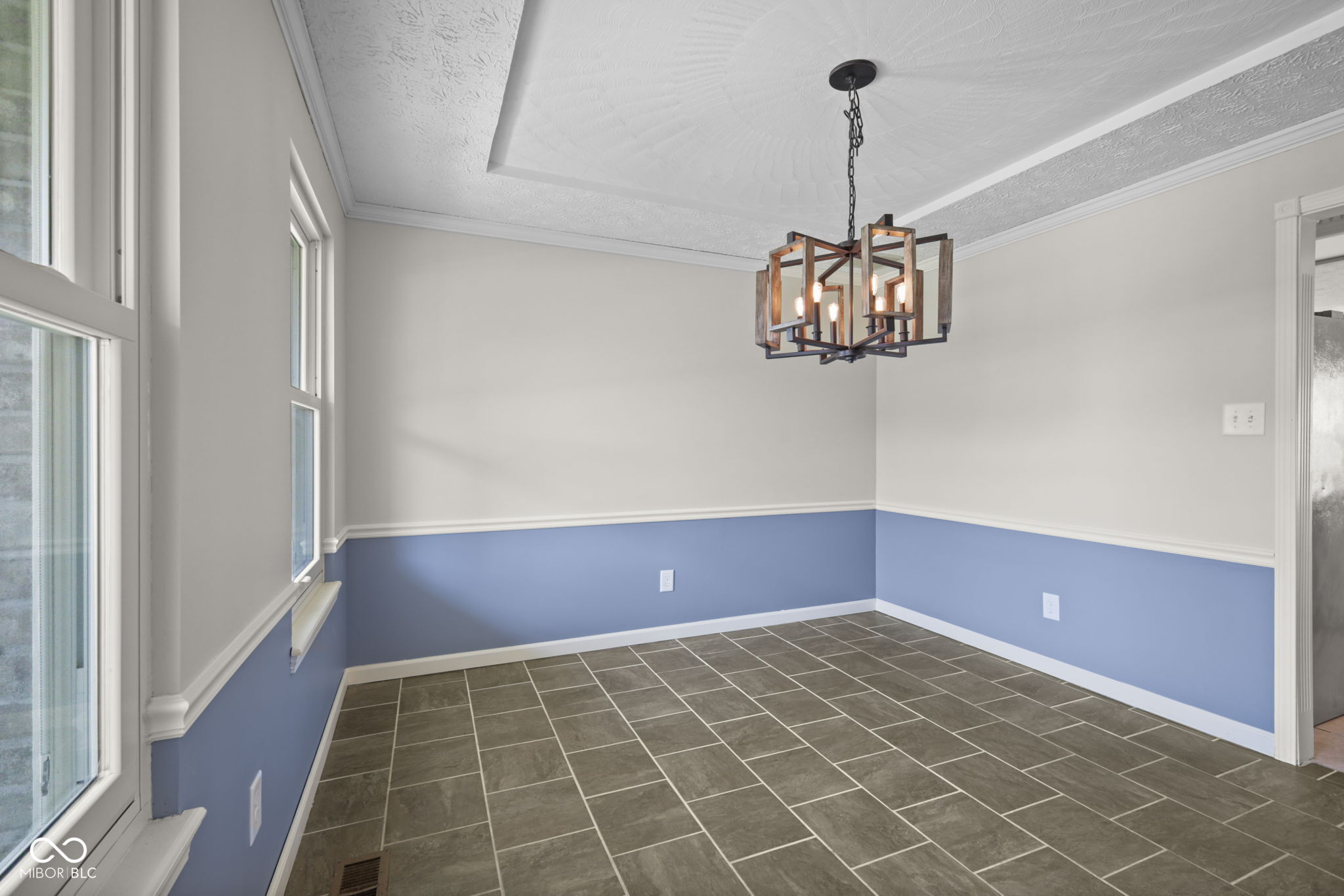 7975 Meadow Bend Circle