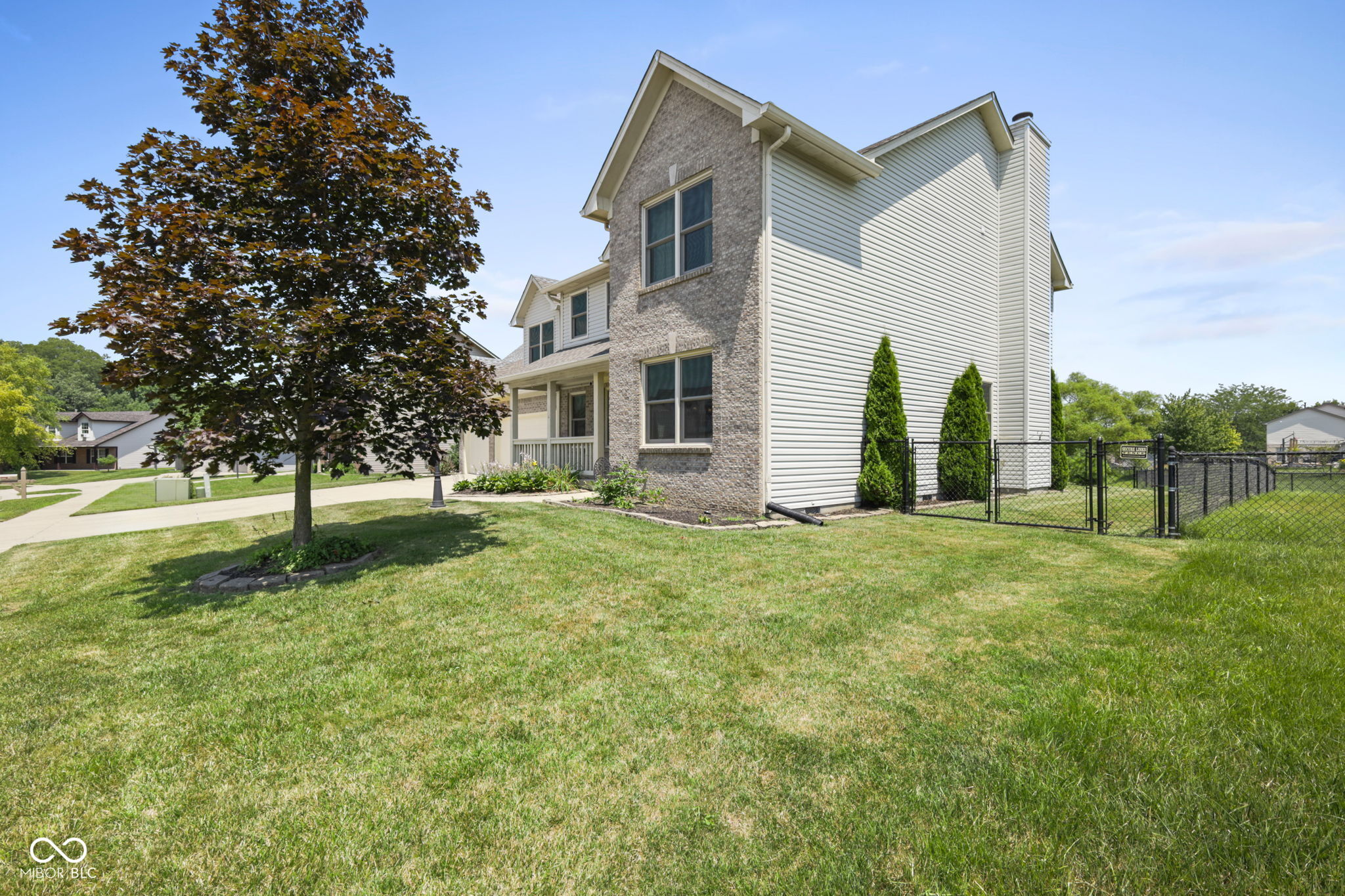 7975 Meadow Bend Circle