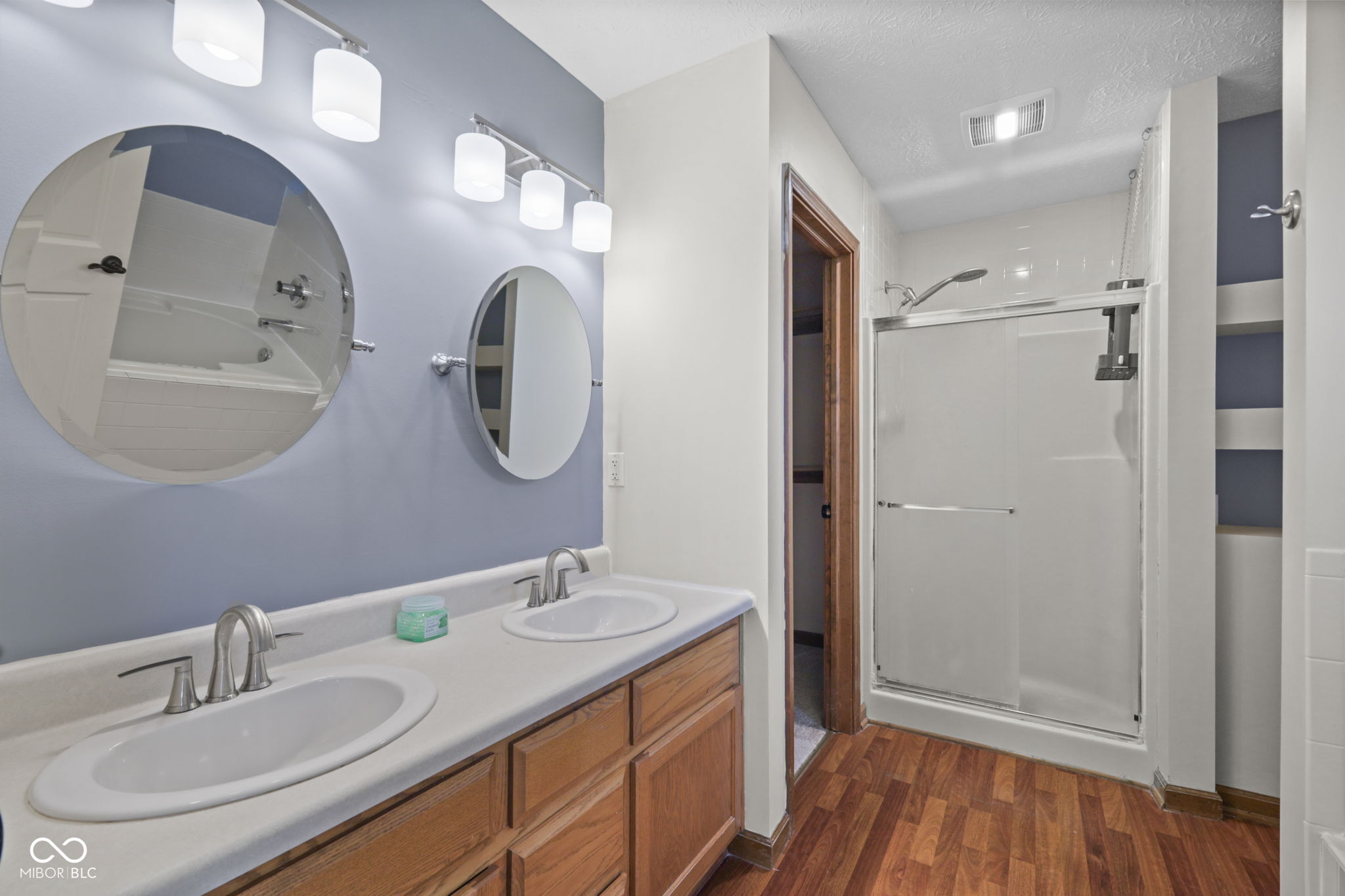 7975 Meadow Bend Circle