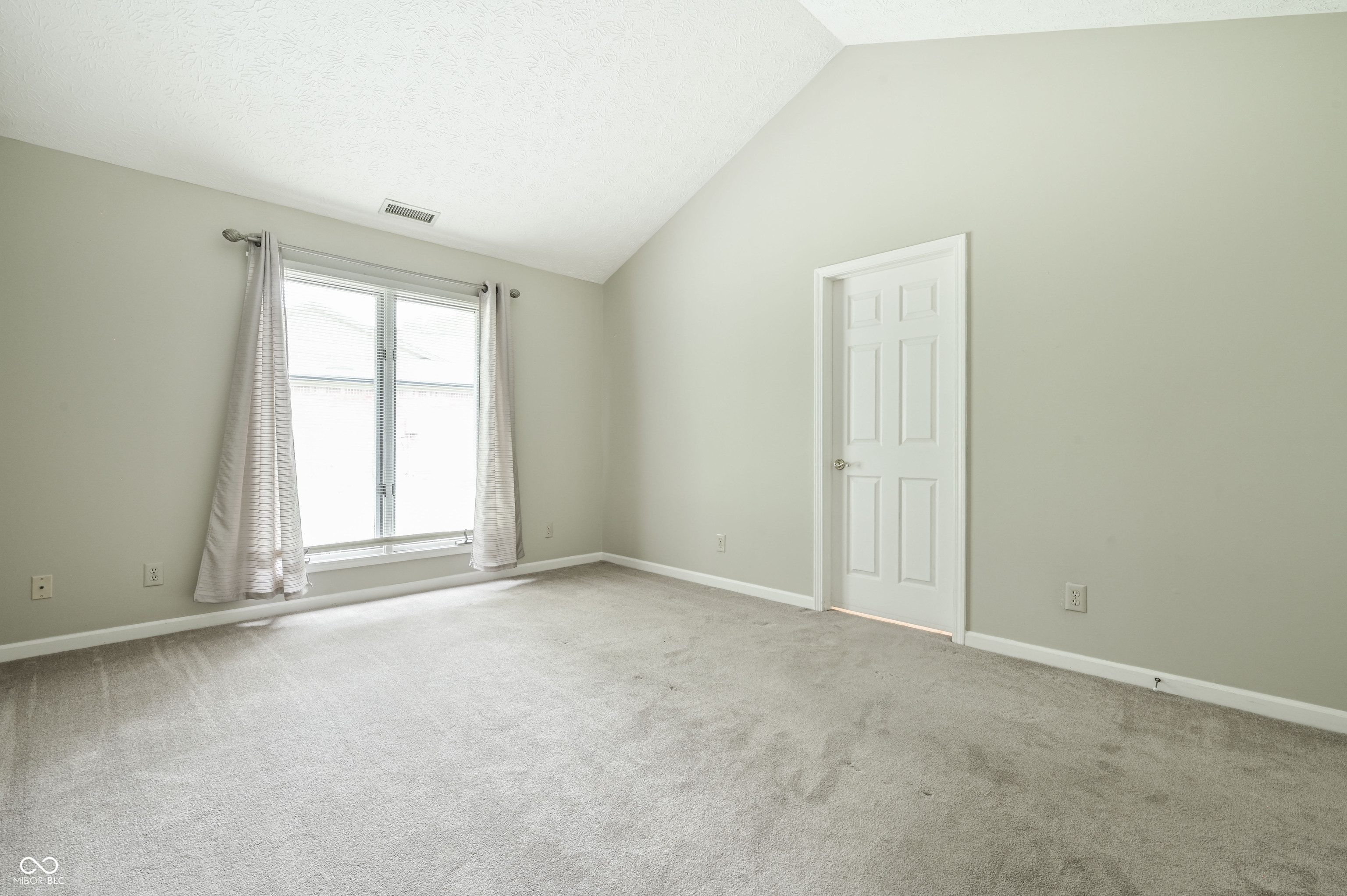 9554 Cadbury Circle