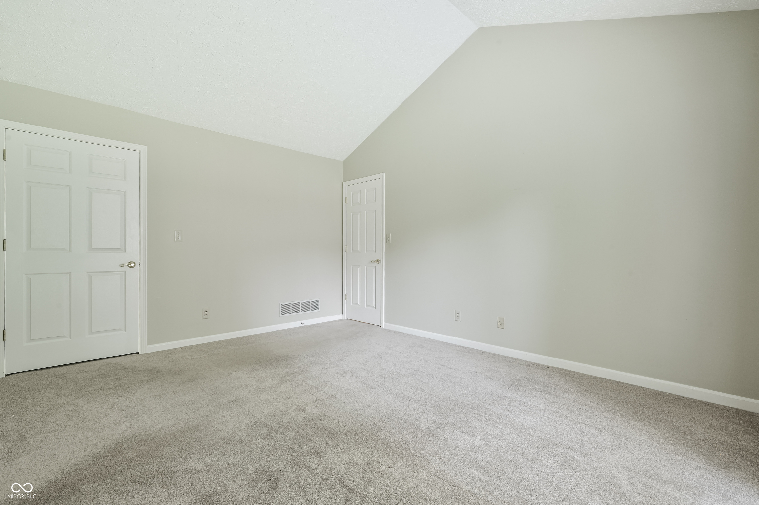 9554 Cadbury Circle