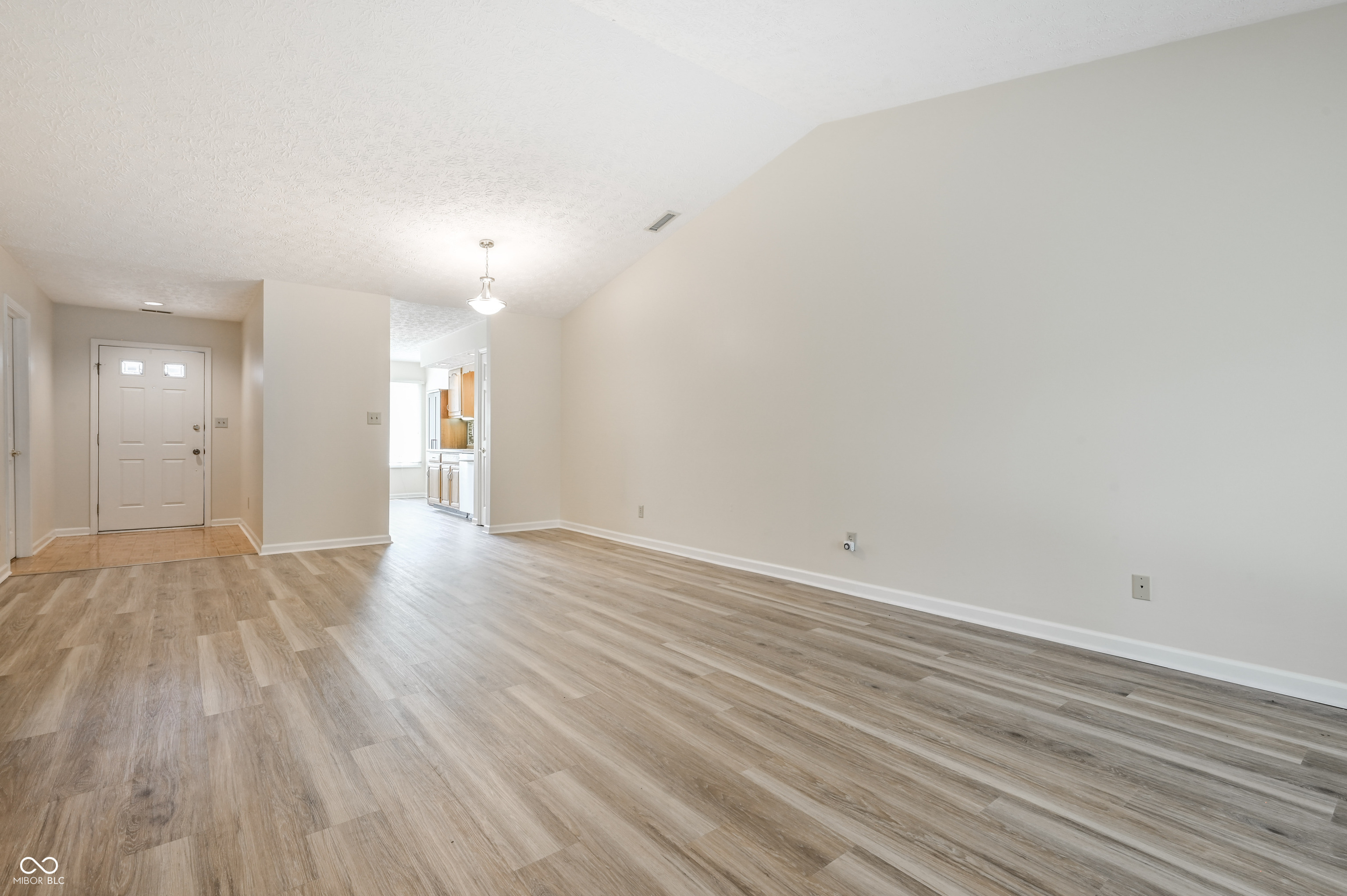 9554 Cadbury Circle