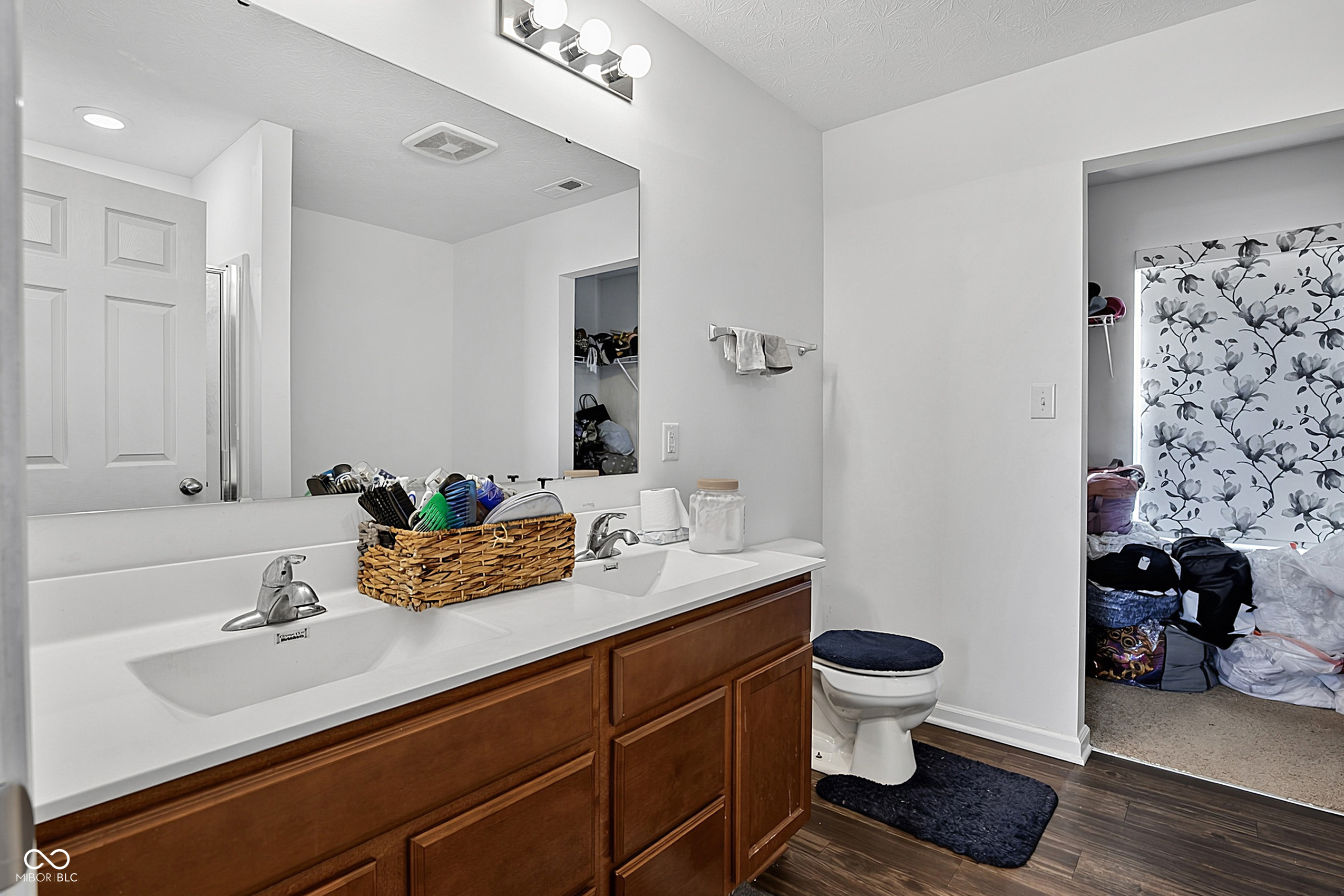 8099 Ambrosia Lane