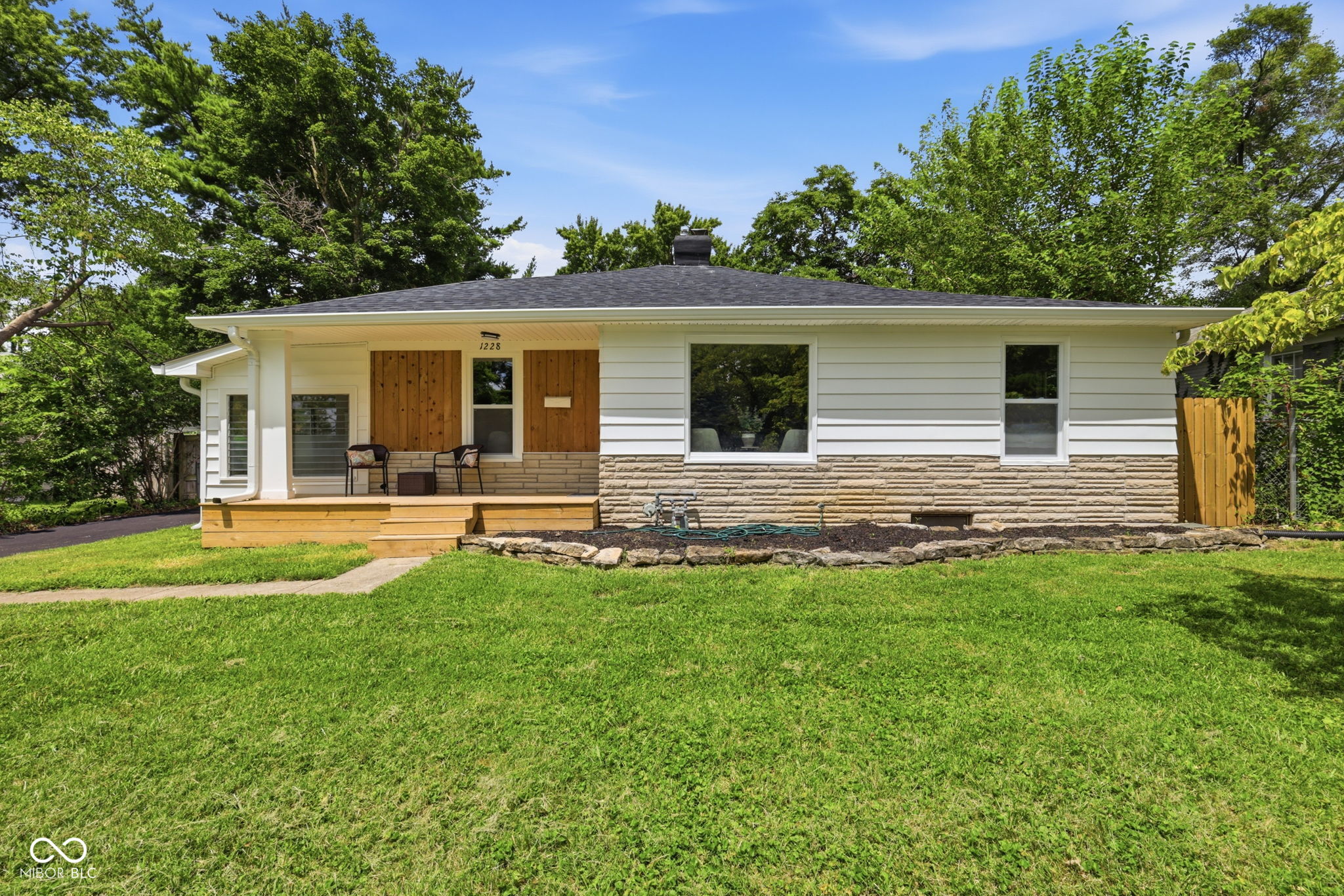 1228 Rowin Road