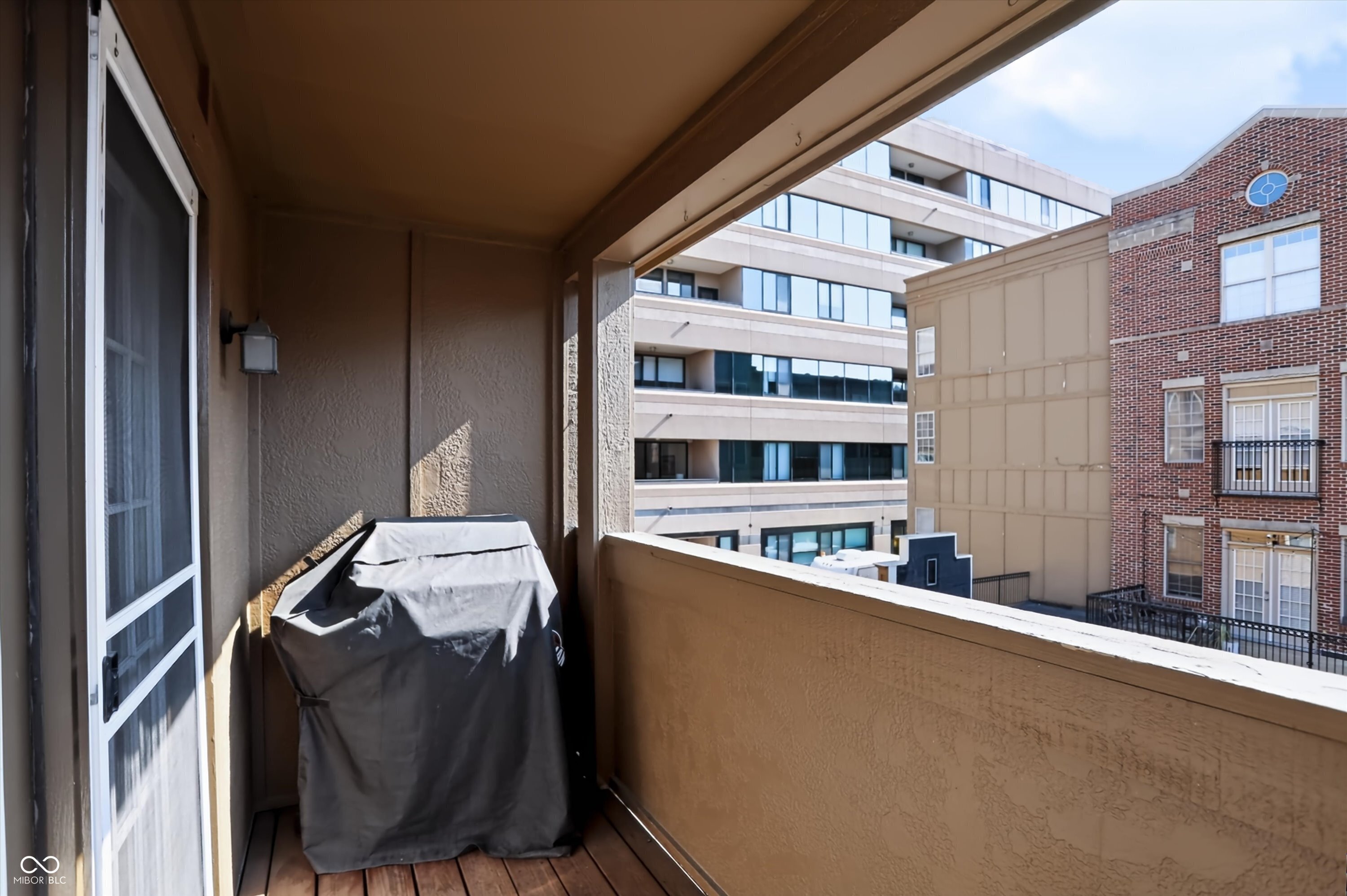 219 N New Jersey Street Unit: 219D