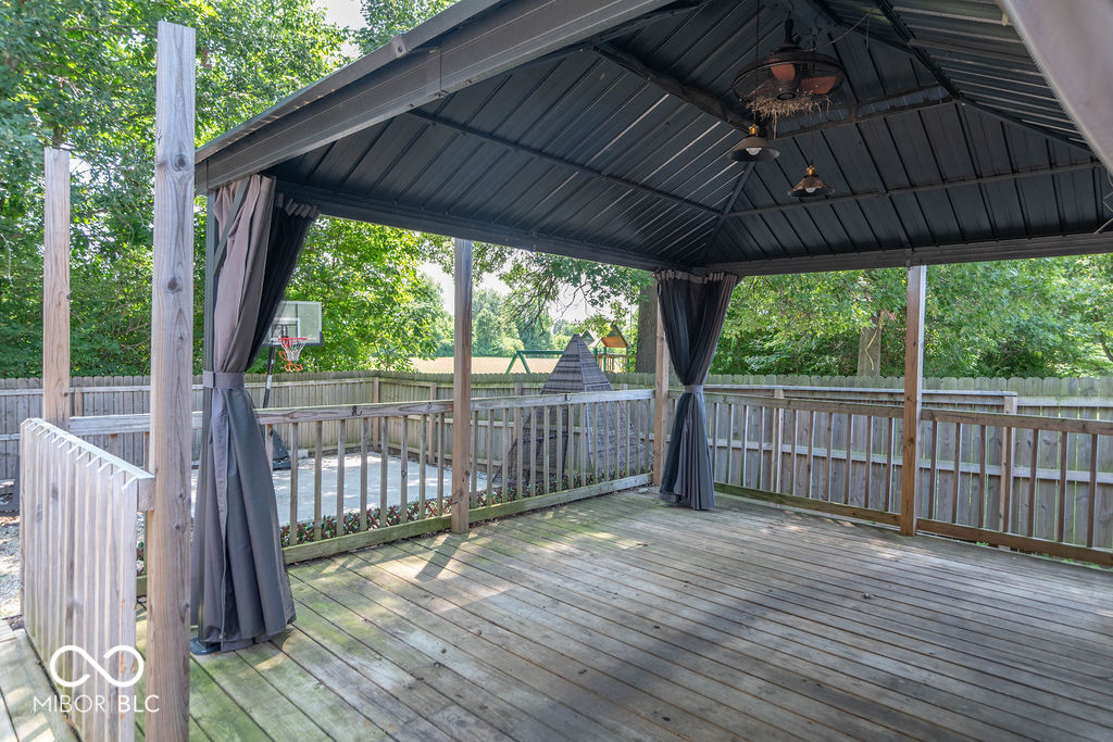 5805 Decatur Ridge Drive