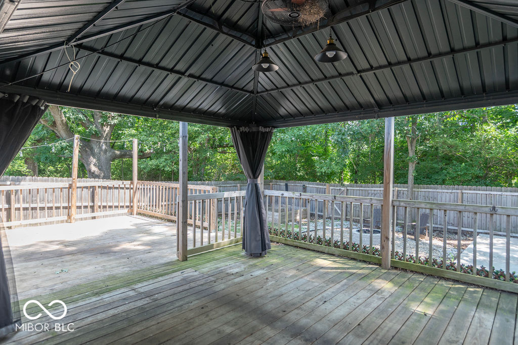 5805 Decatur Ridge Drive