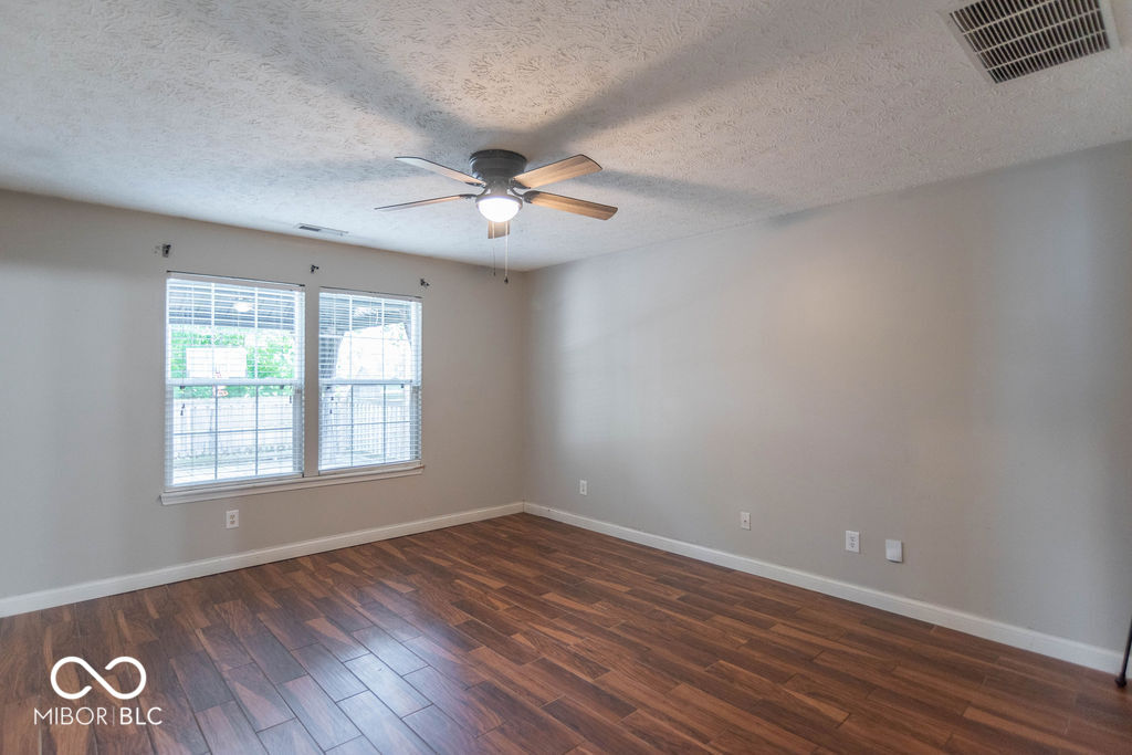 5805 Decatur Ridge Drive