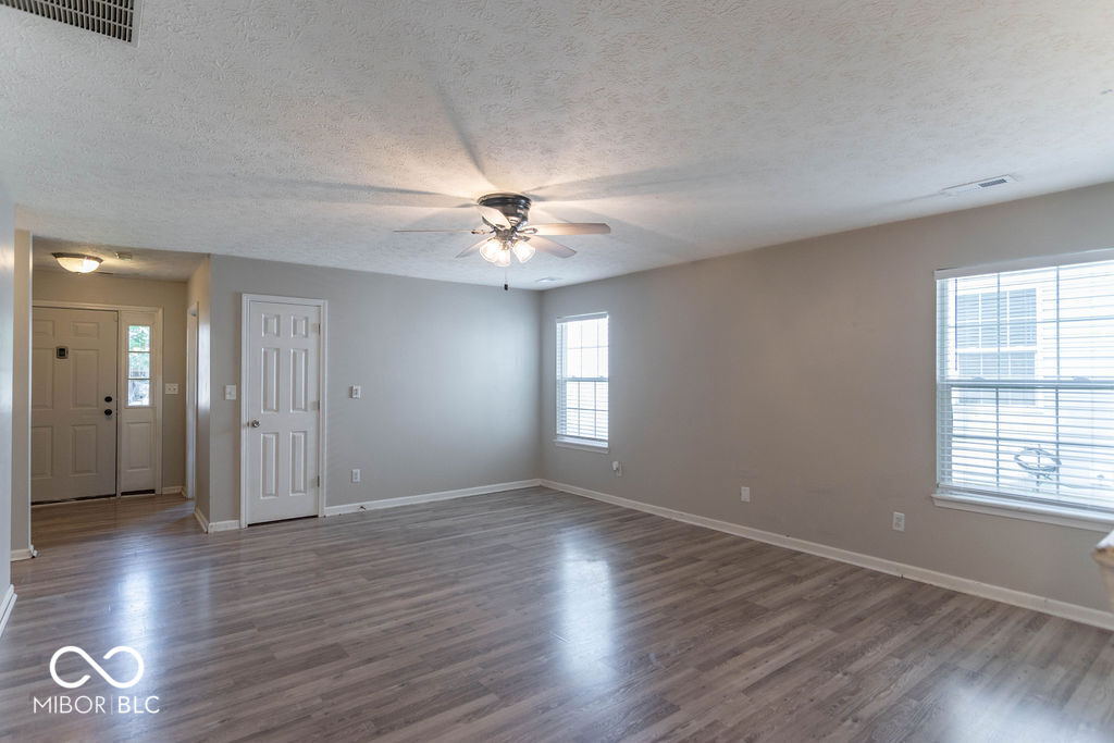 5805 Decatur Ridge Drive