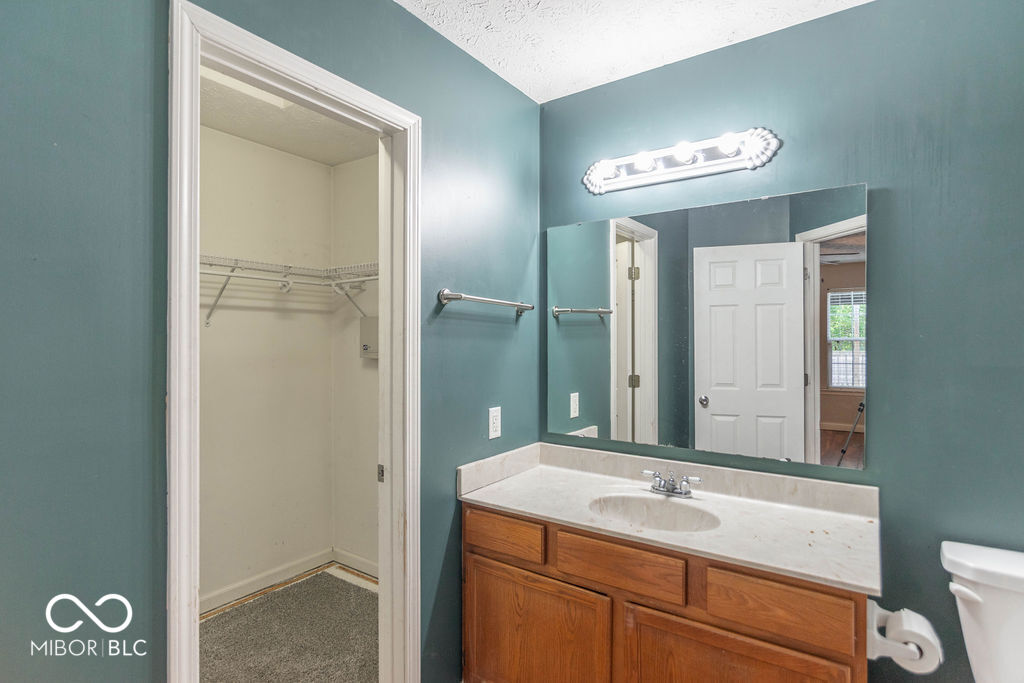 5805 Decatur Ridge Drive