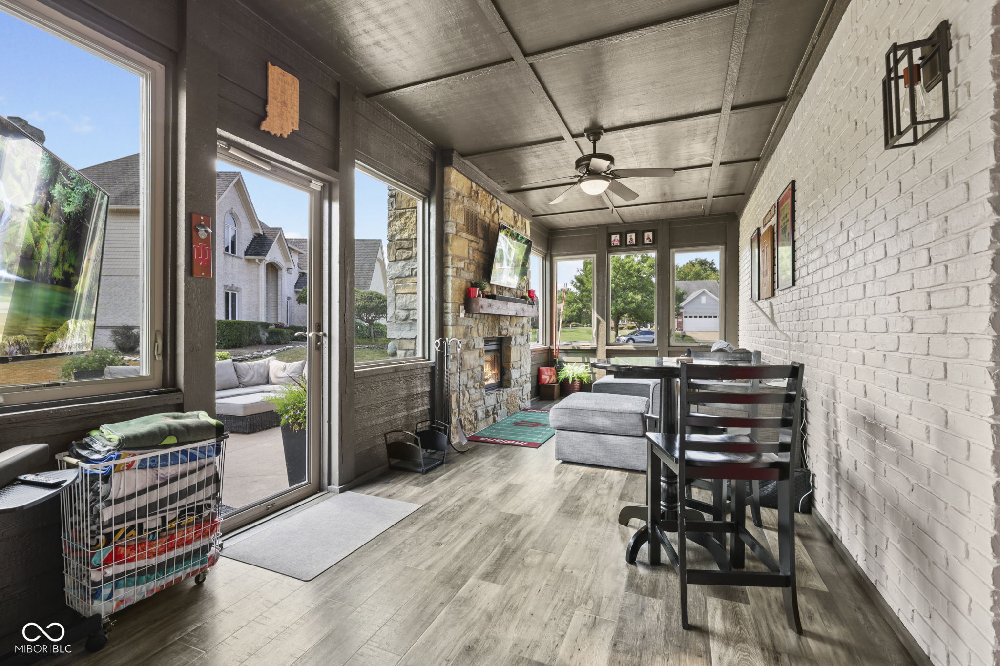 3773 Highland Park Drive