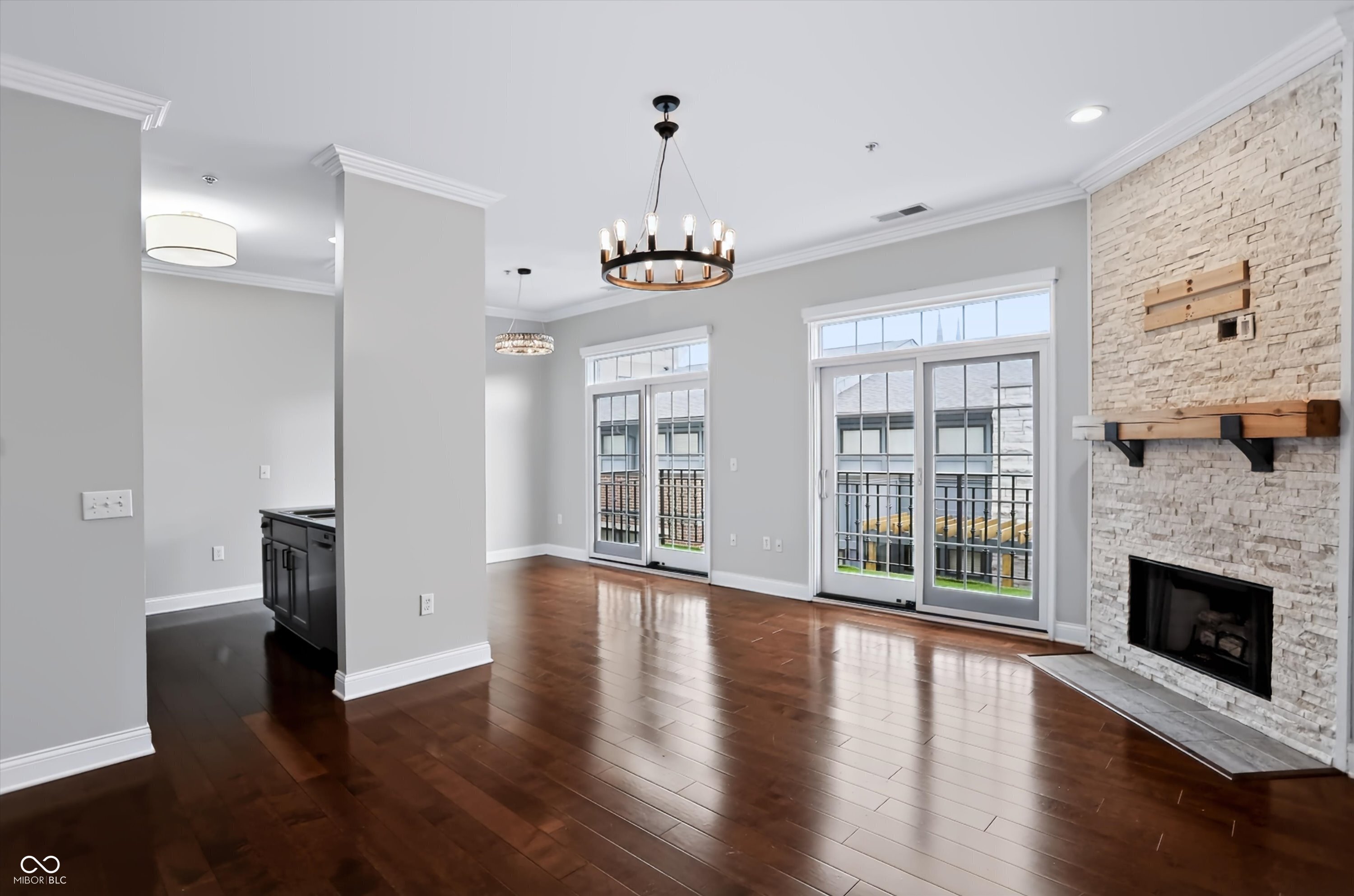 450 E Ohio Street Unit: APT 310