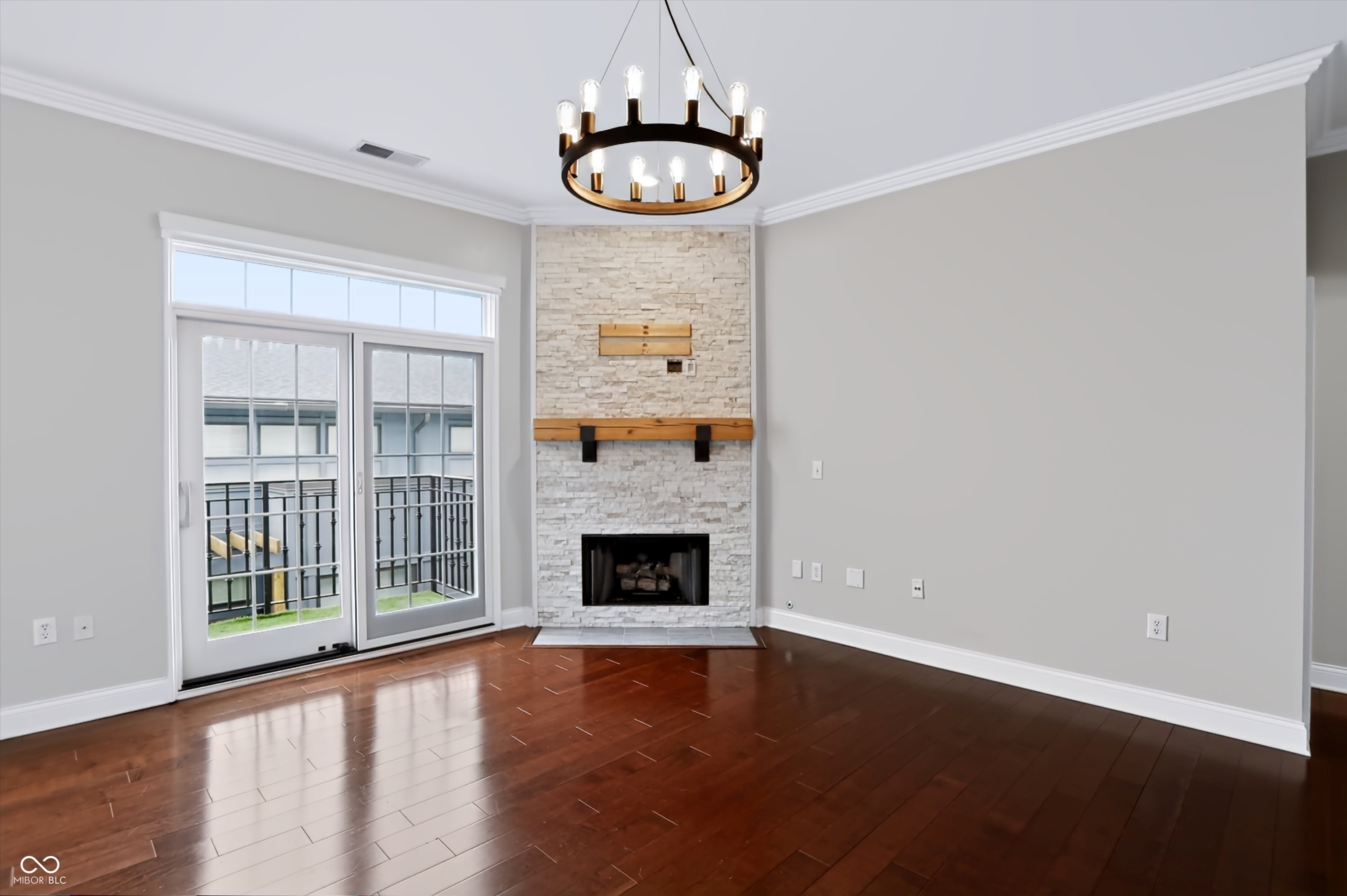 450 E Ohio Street Unit: APT 310