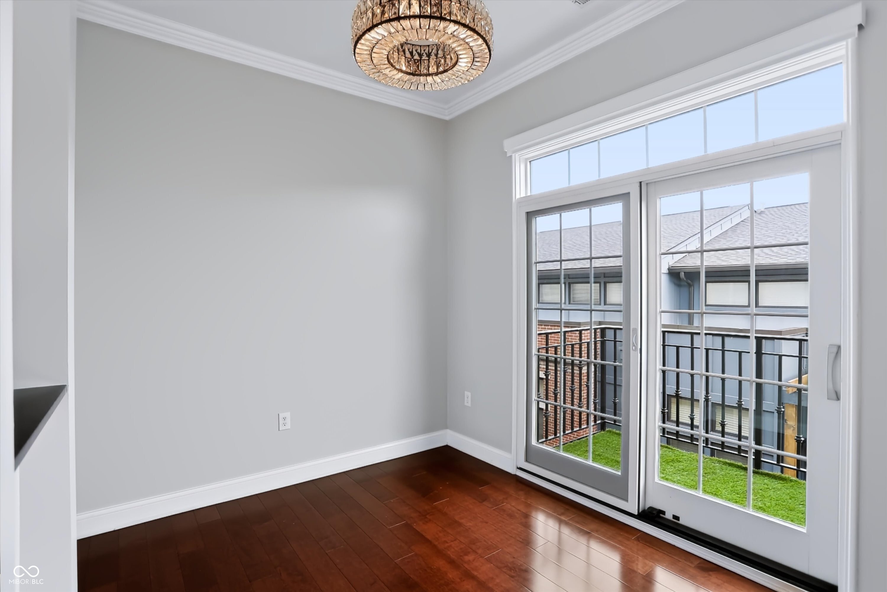 450 E Ohio Street Unit: APT 310