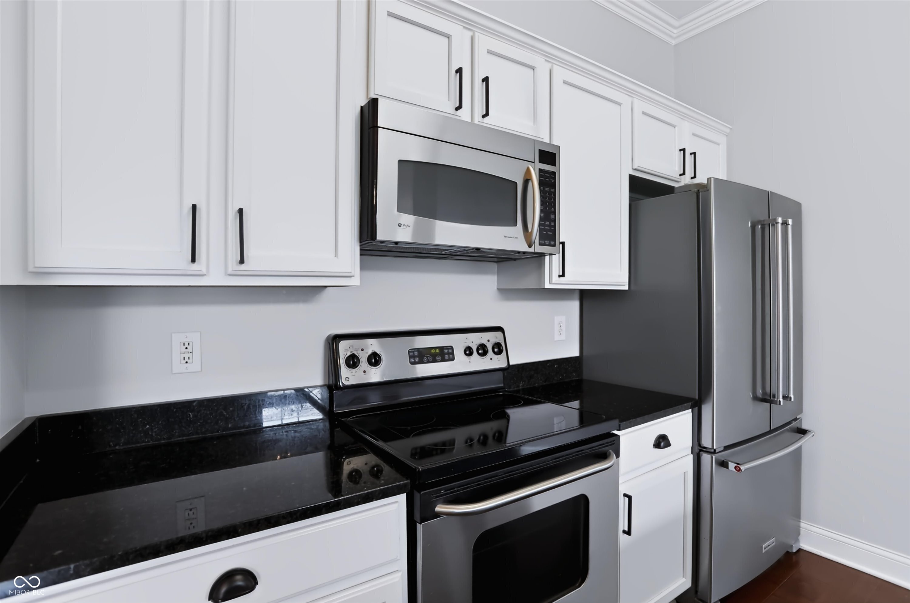 450 E Ohio Street Unit: APT 310