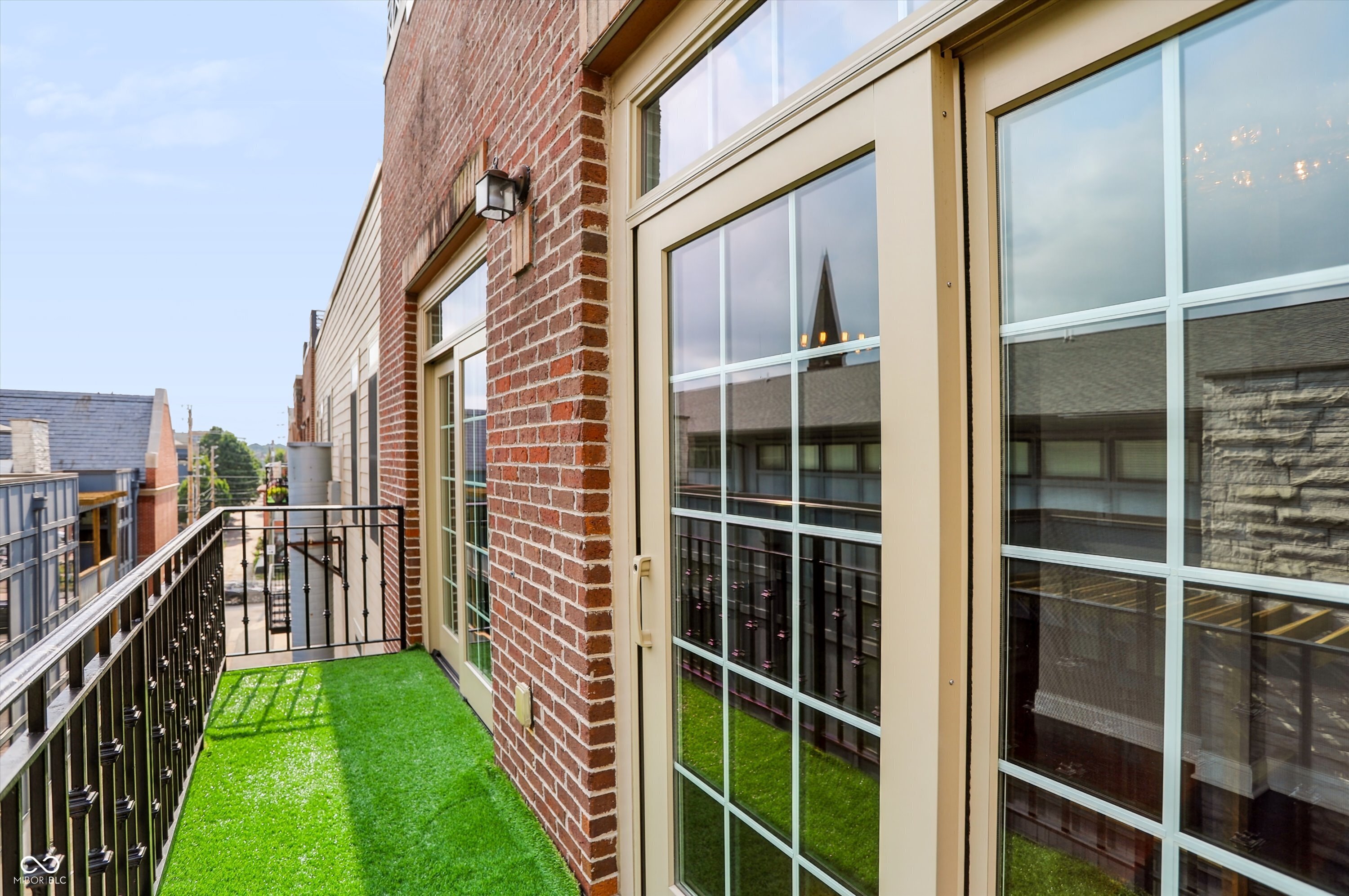 450 E Ohio Street Unit: APT 310