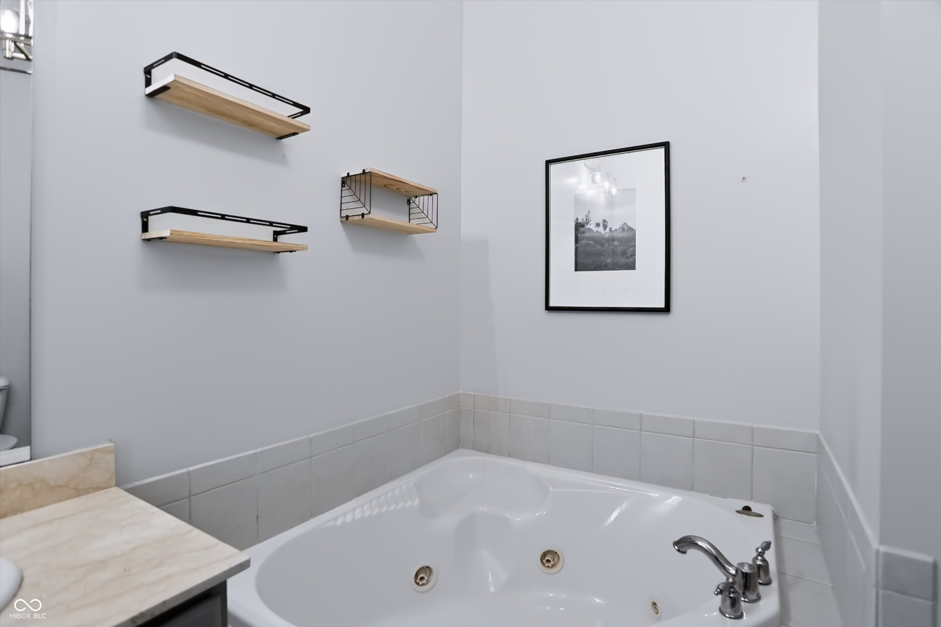 450 E Ohio Street Unit: APT 310