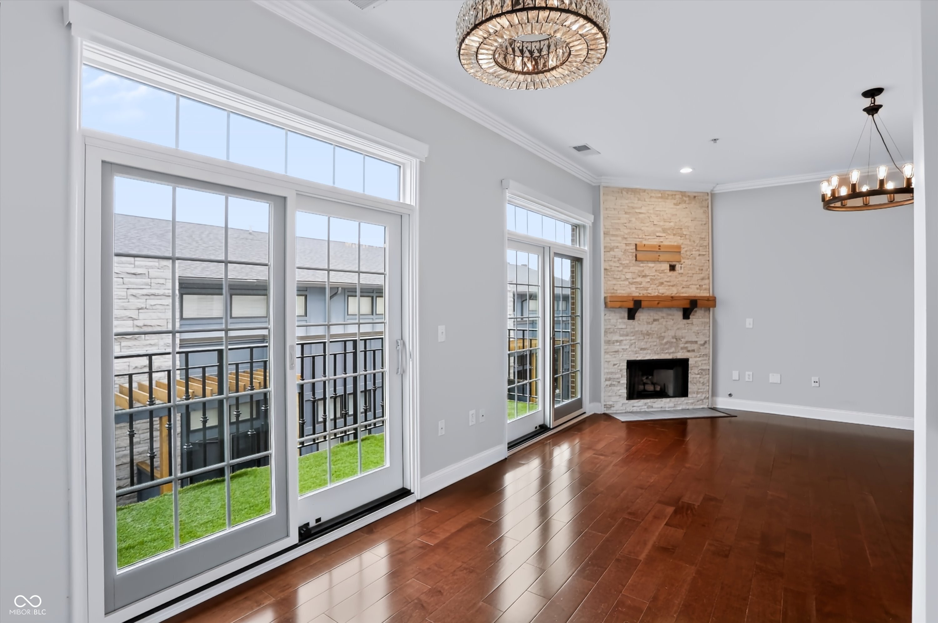 450 E Ohio Street Unit: APT 310