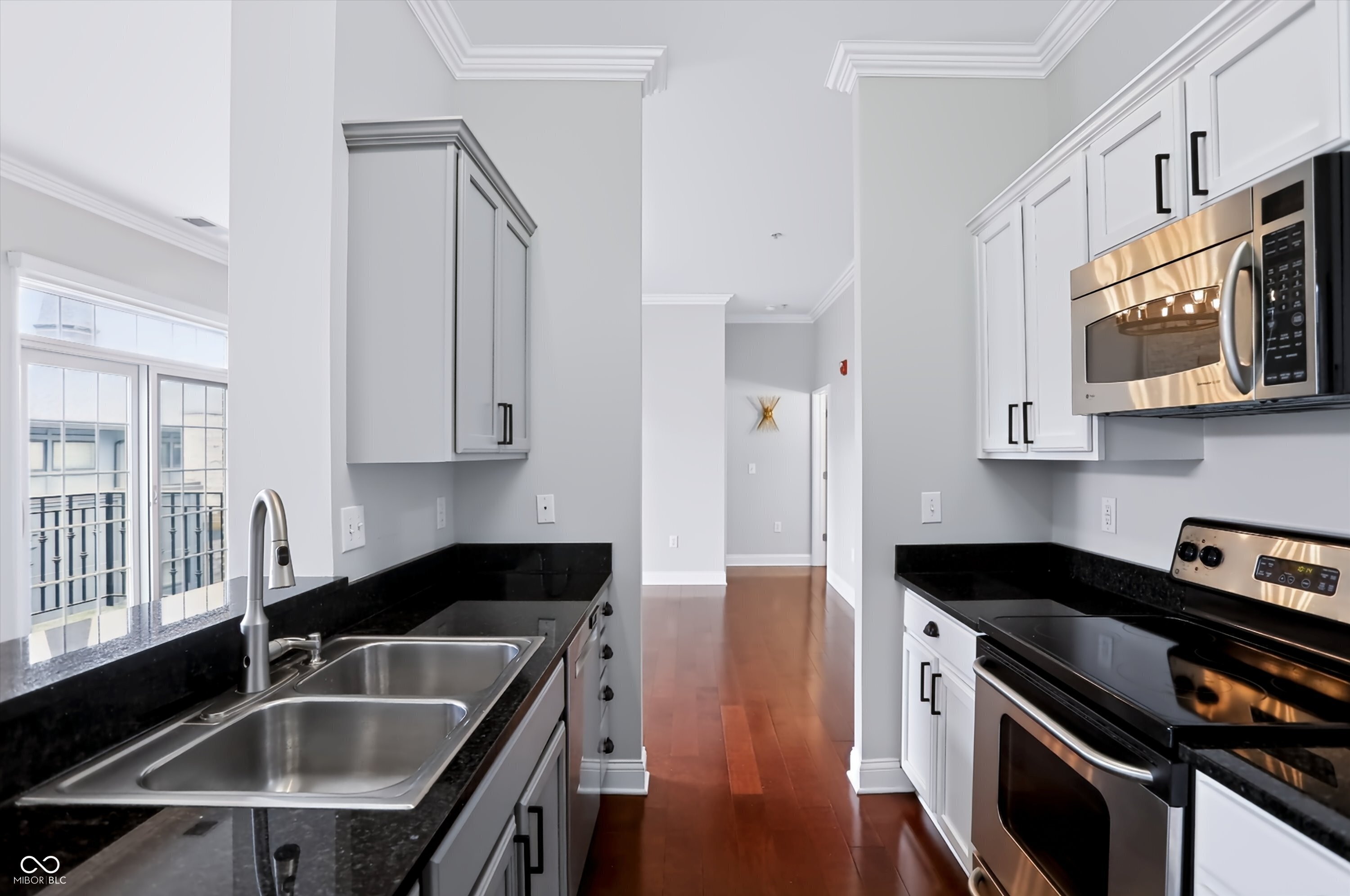 450 E Ohio Street Unit: APT 310