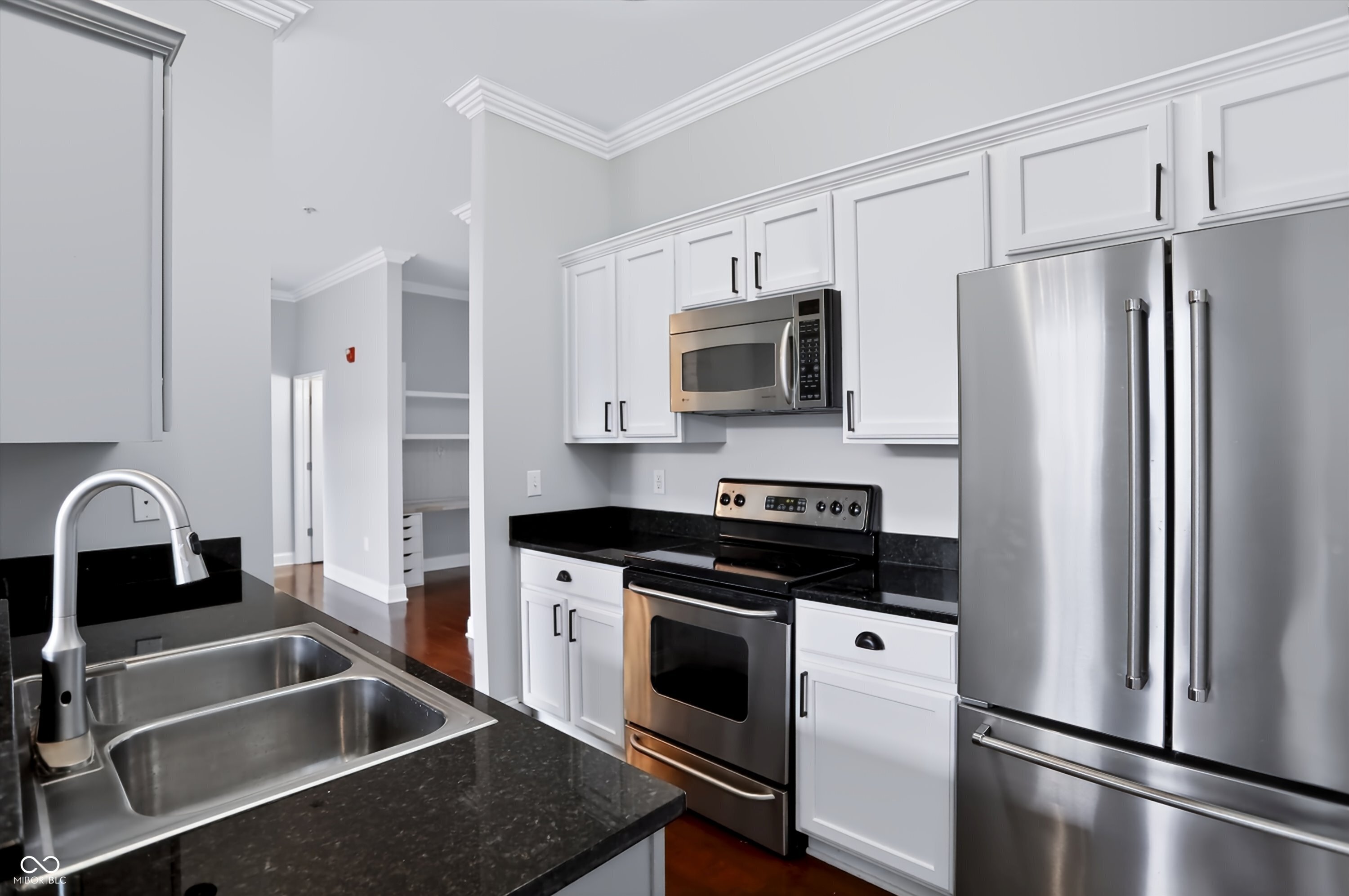 450 E Ohio Street Unit: APT 310