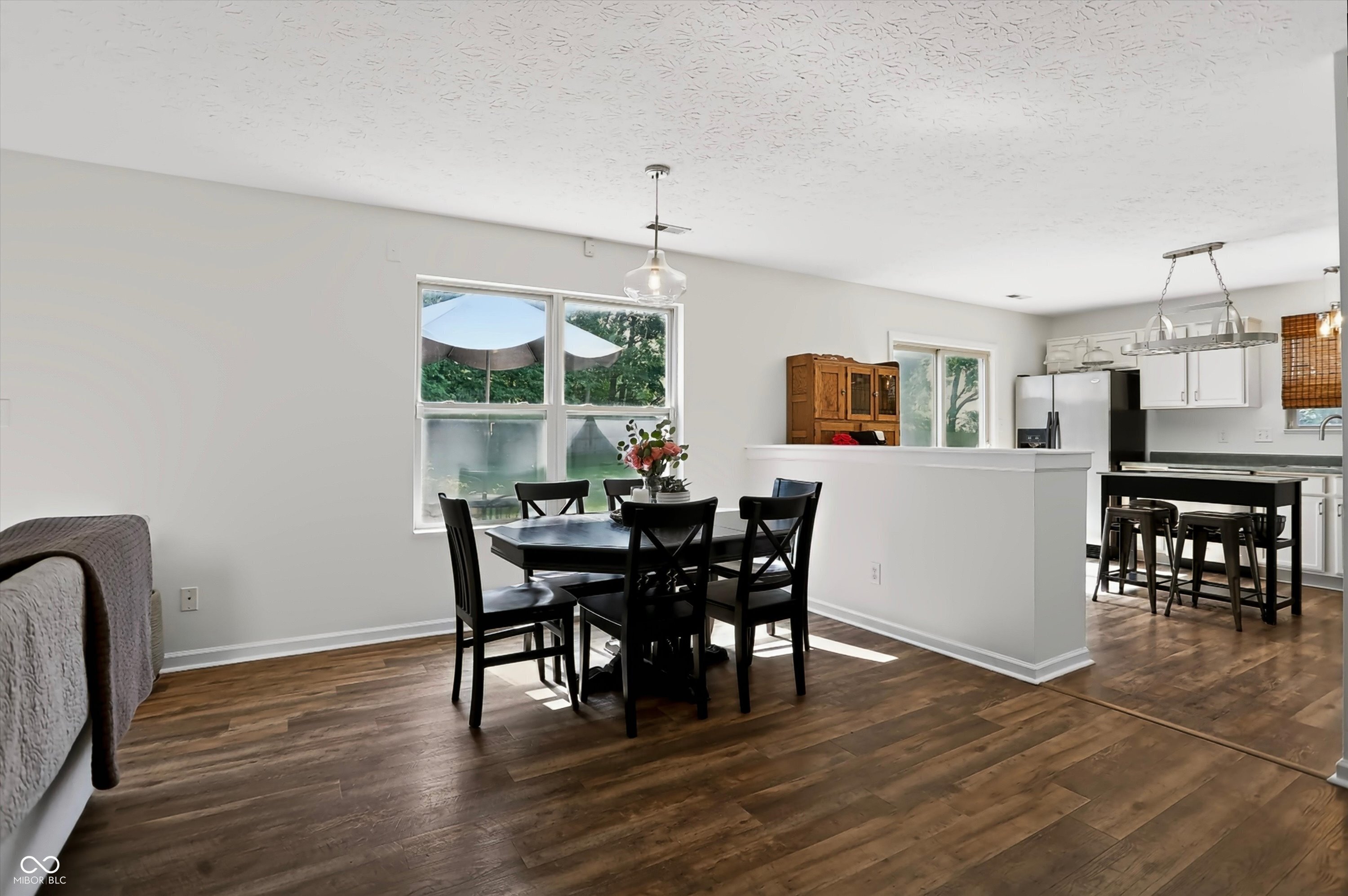 5423 Mesa Verde Drive