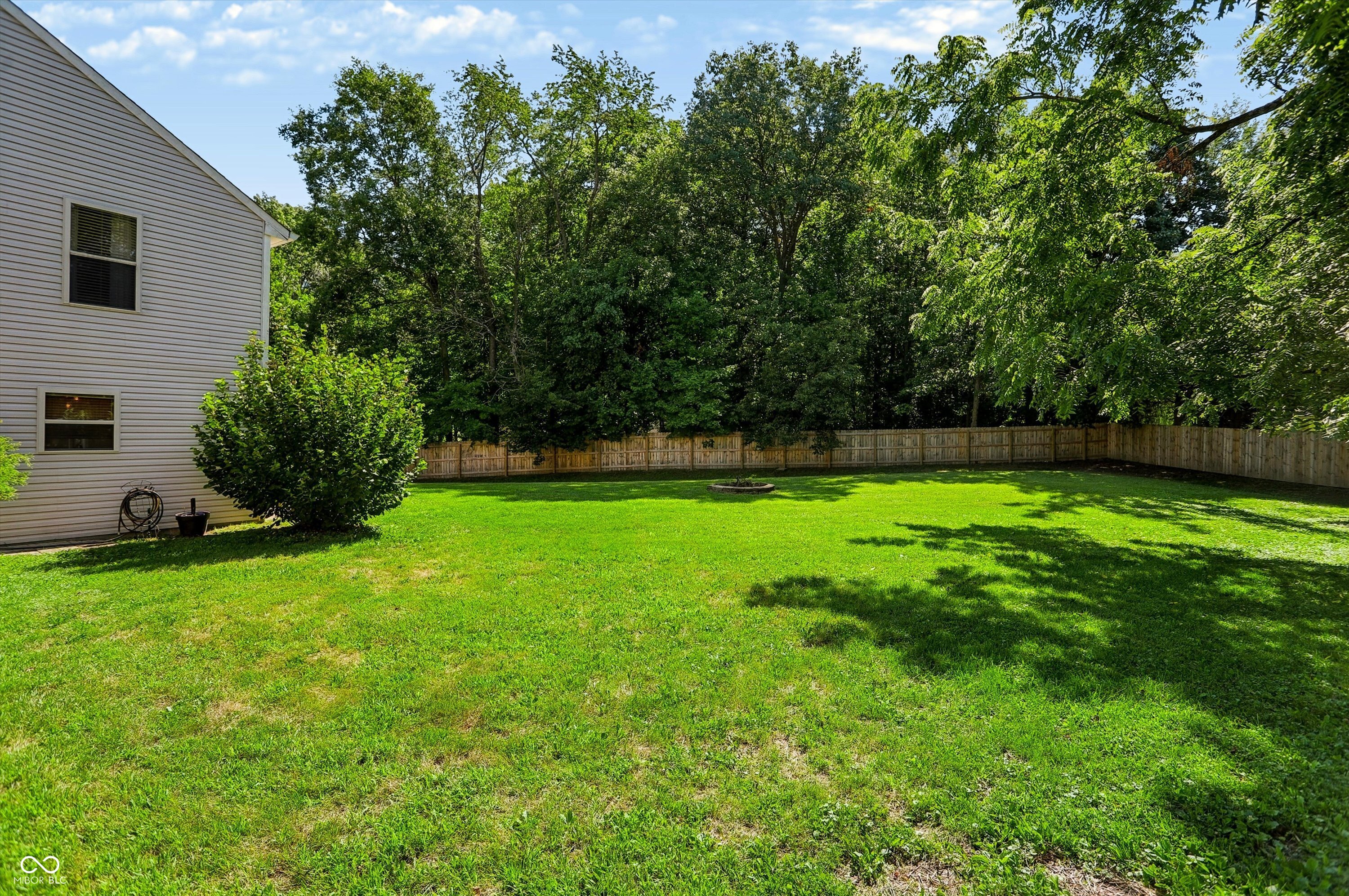 5423 Mesa Verde Drive