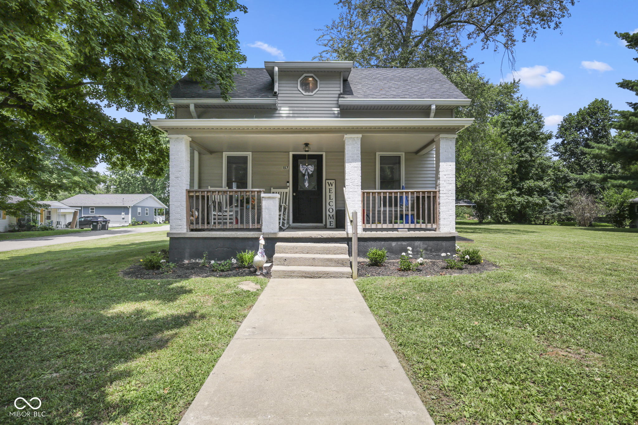 157 W Boone Street