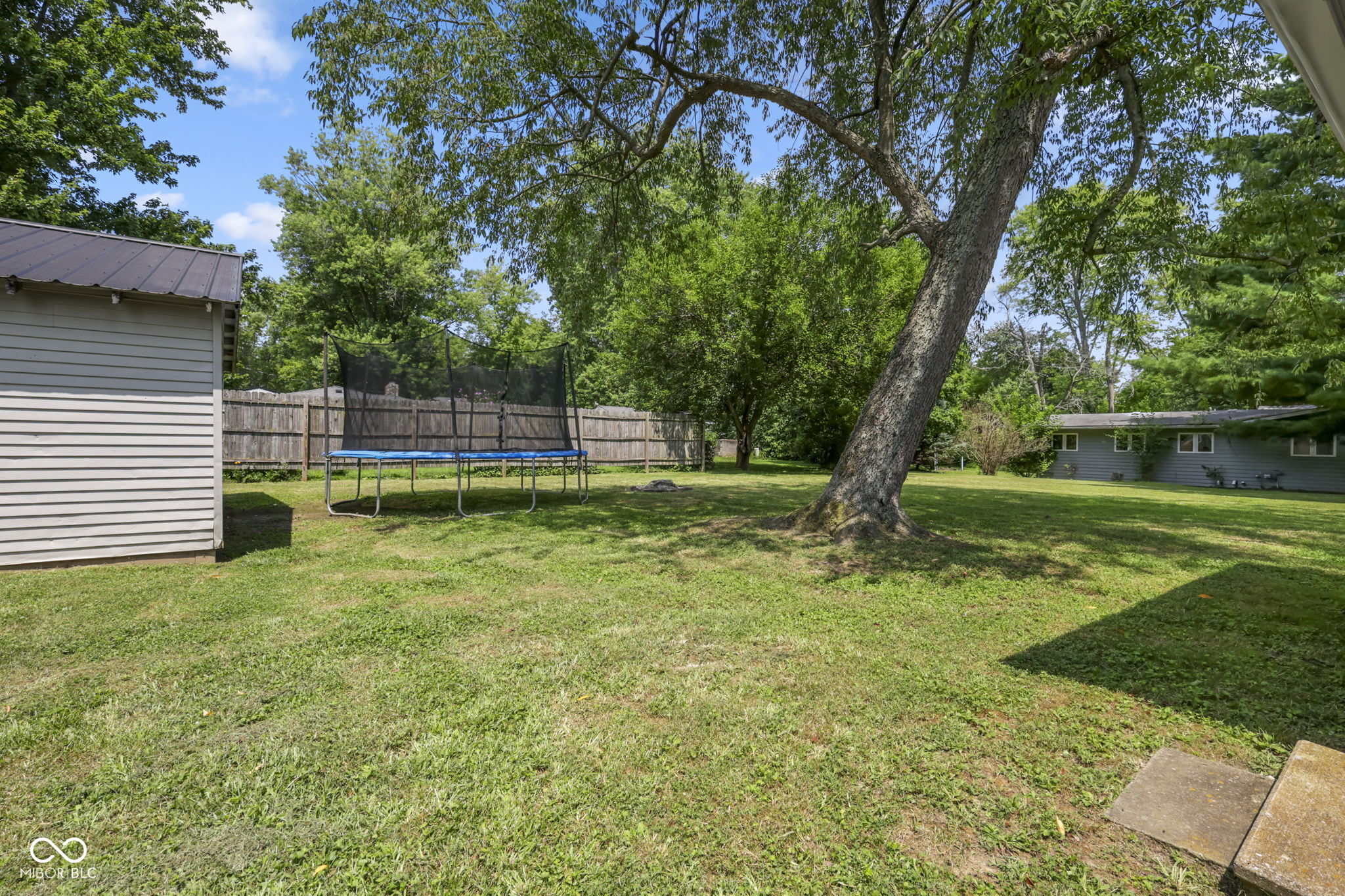 157 W Boone Street