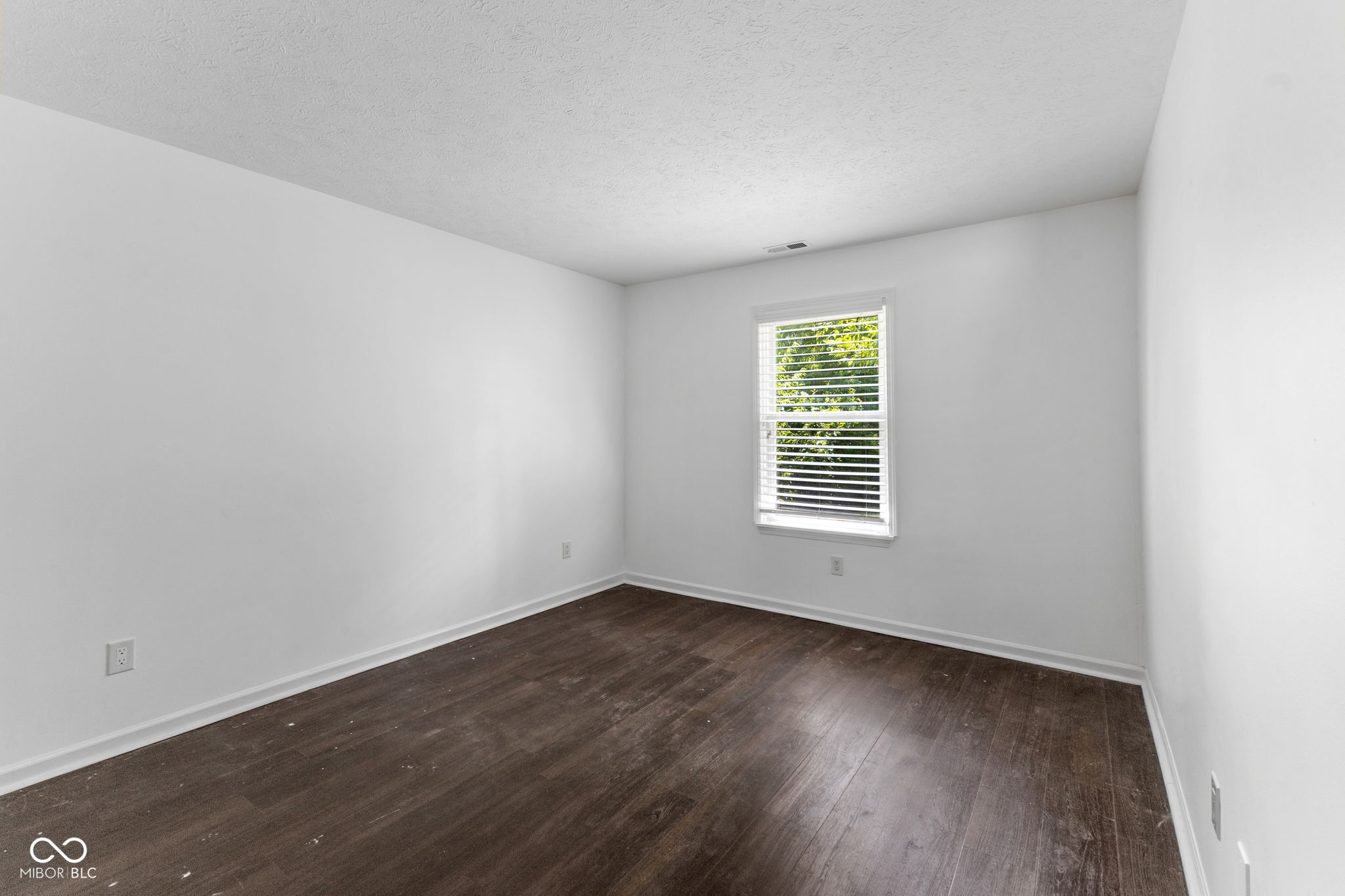 11115 Hunters Boulevard