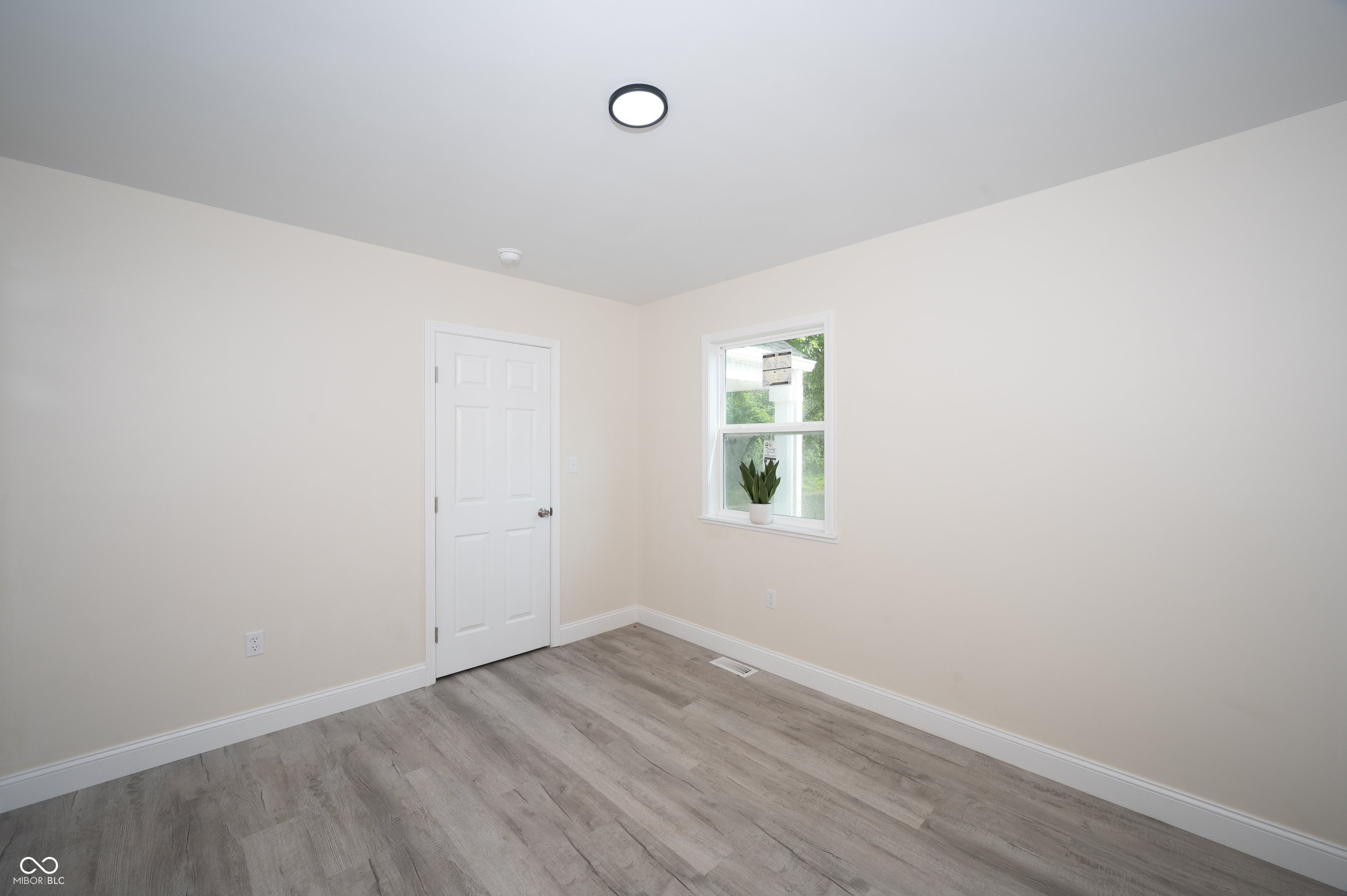 1500 W 11th Street