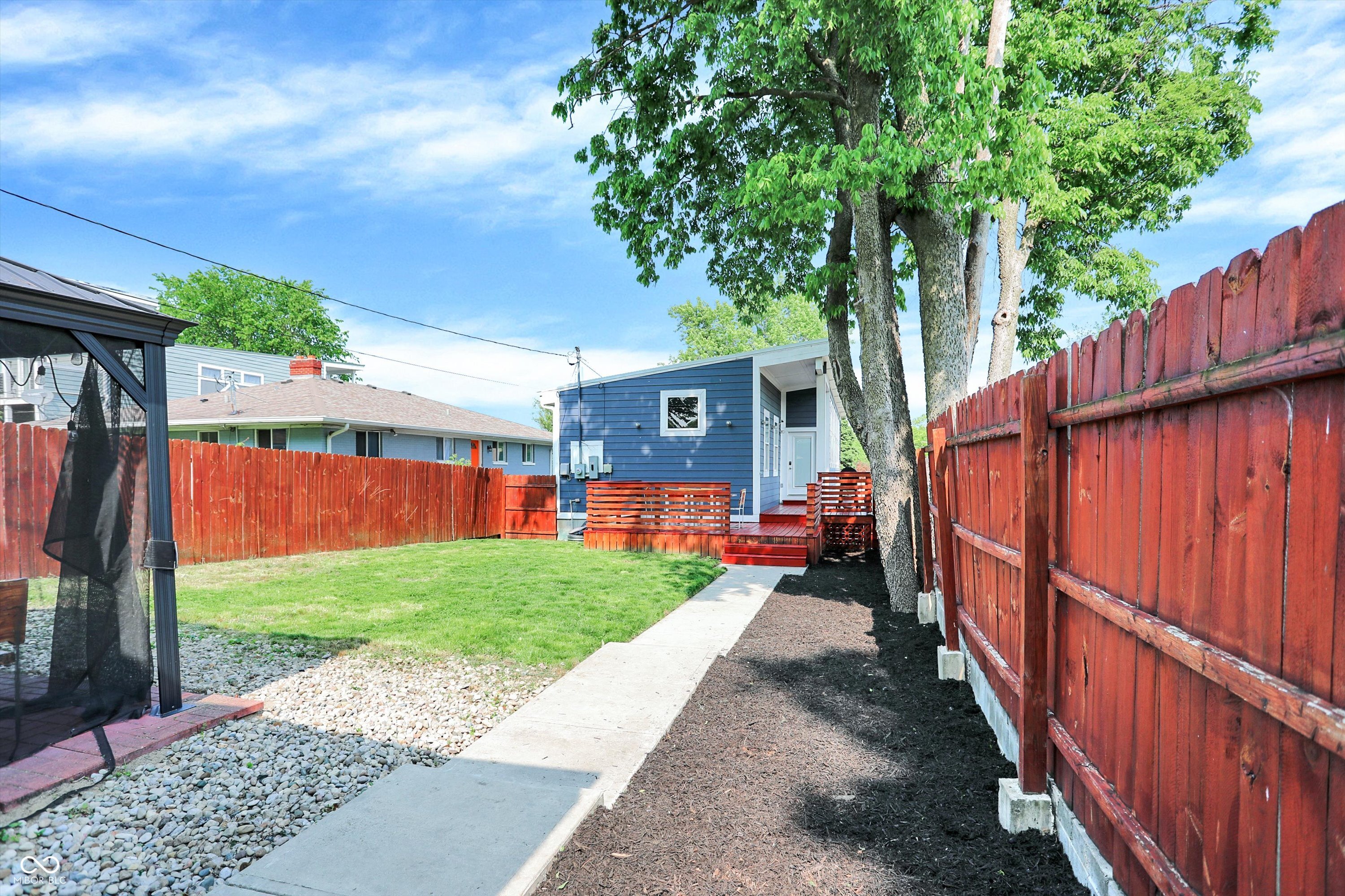 1334 Laurel Street
