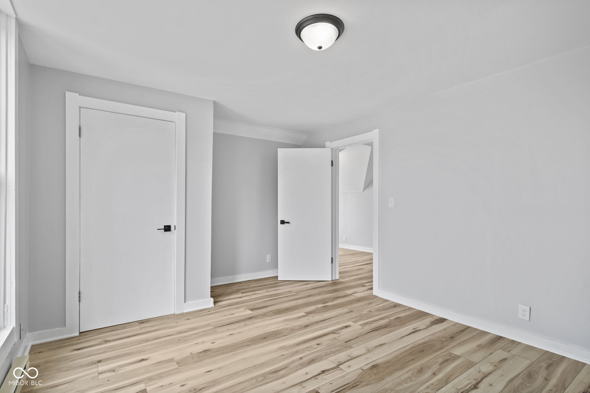 212 Indianapolis Road