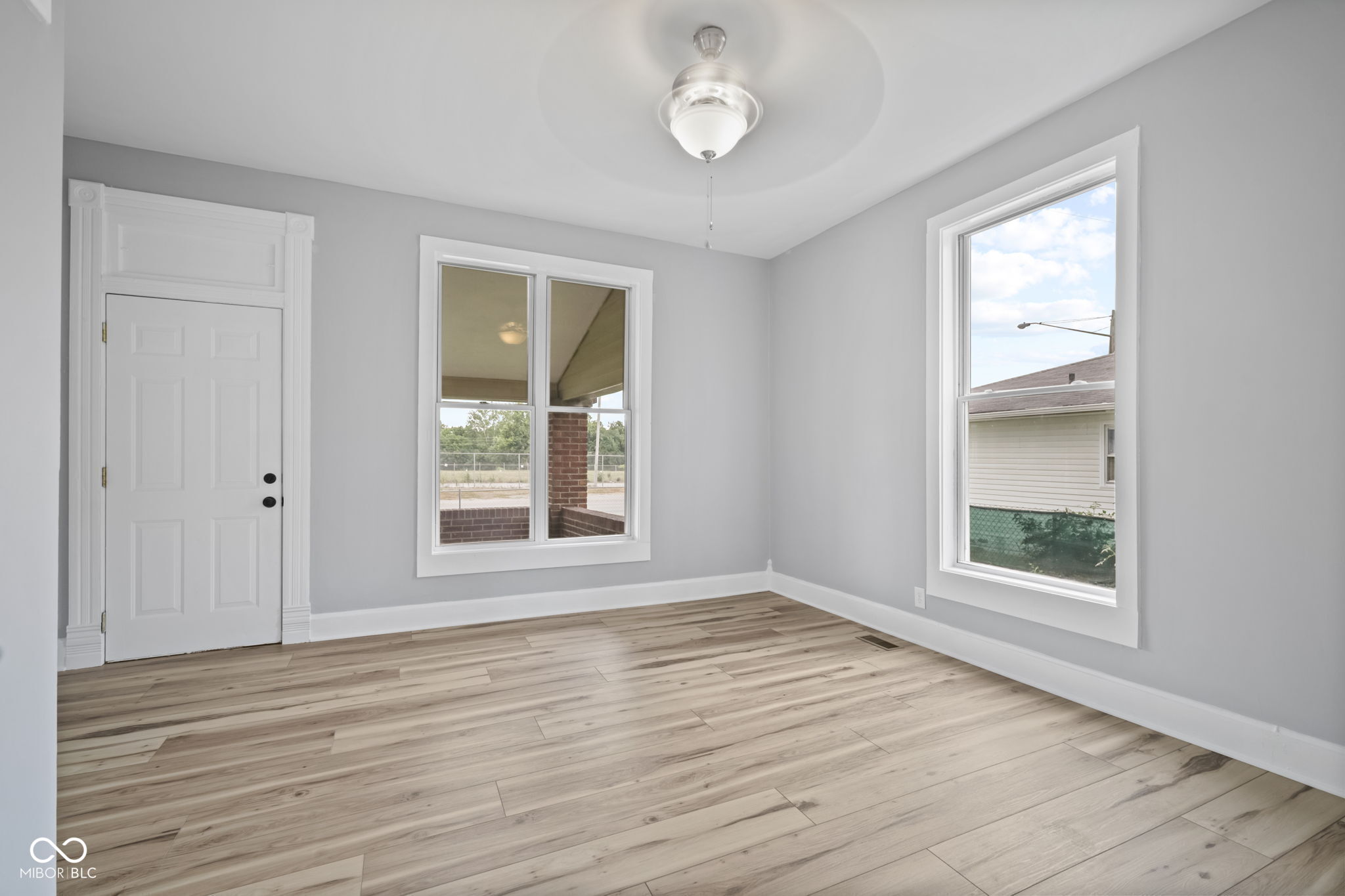 212 Indianapolis Road