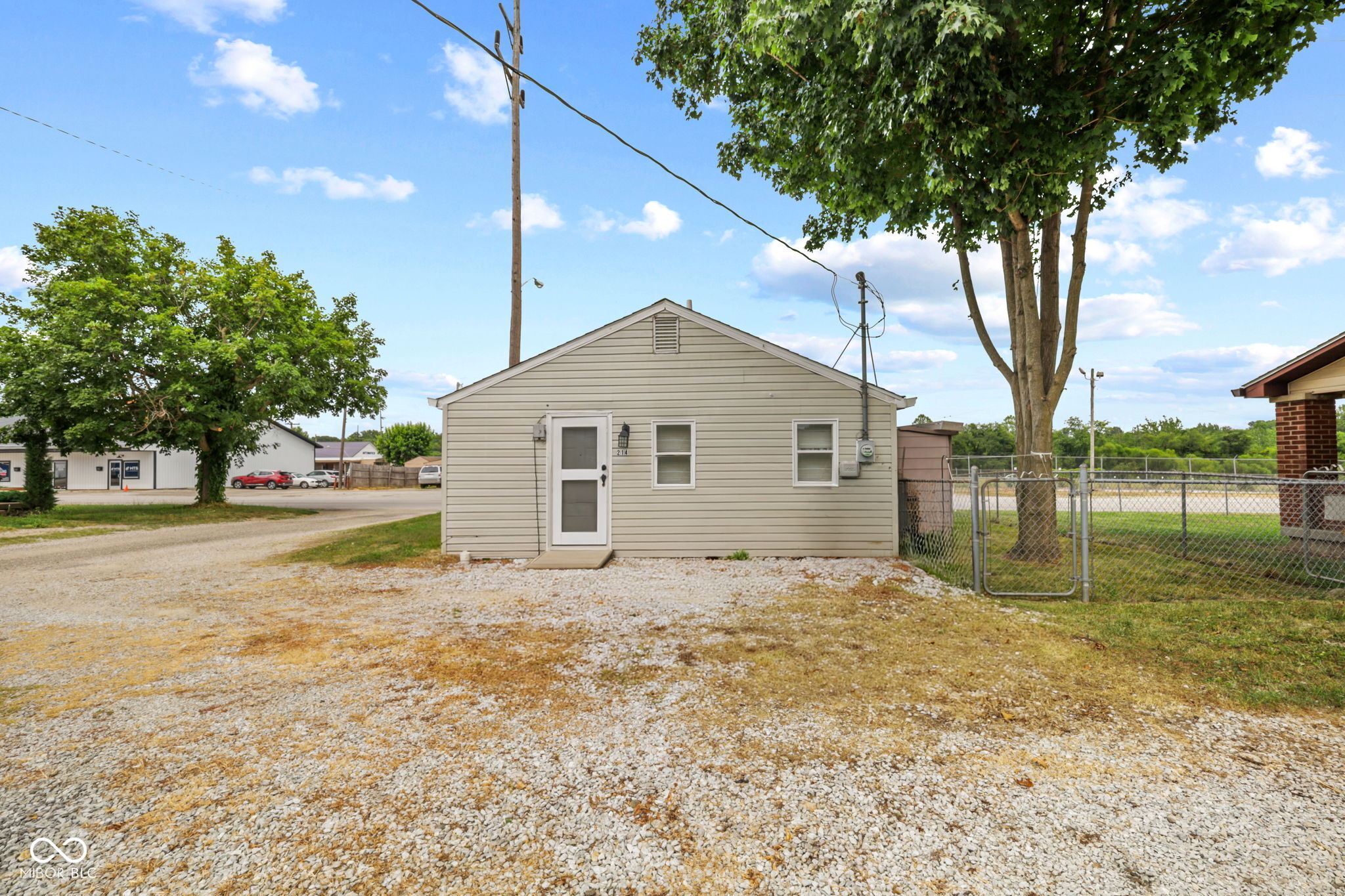 212 Indianapolis Road