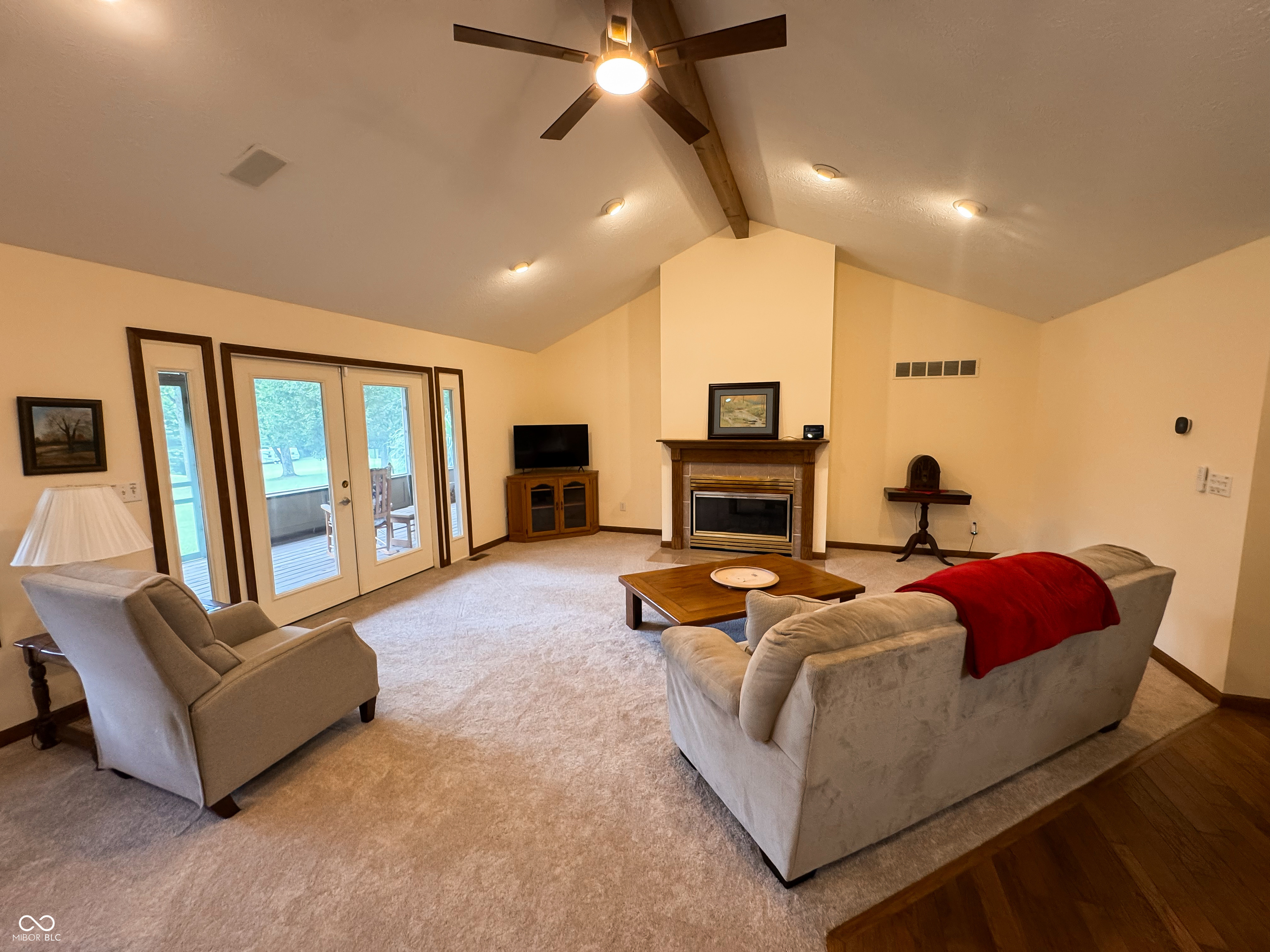 2300 W Three Story Hill Road