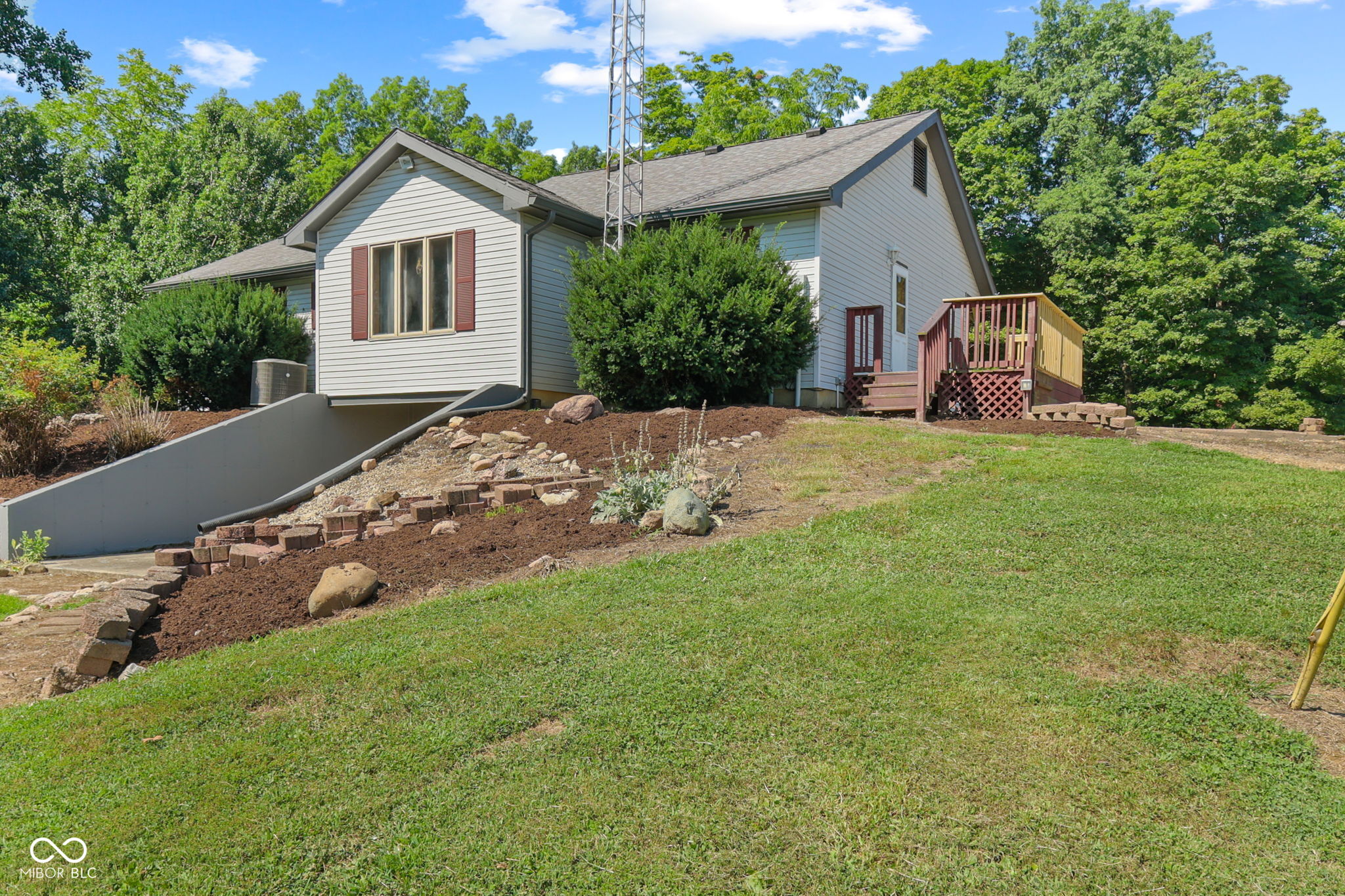 7060 N Briarhopper Road