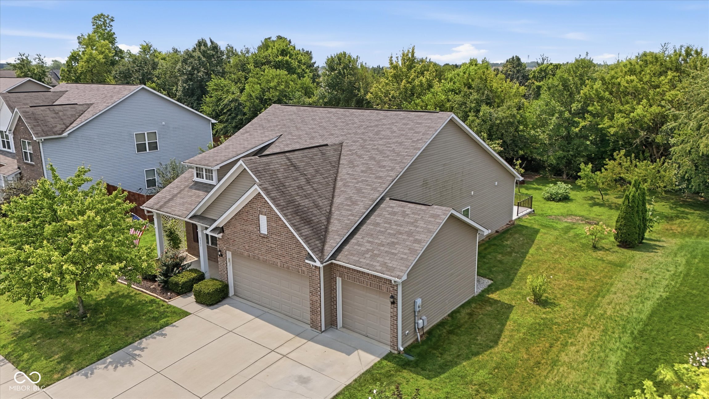 8922 N Springview Drive