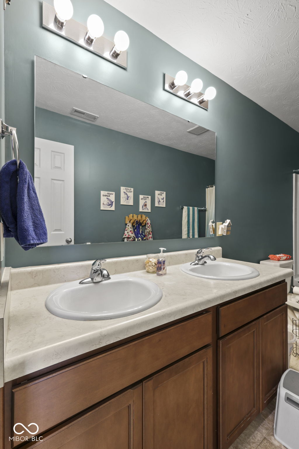 2422 Montezuma Express Drive