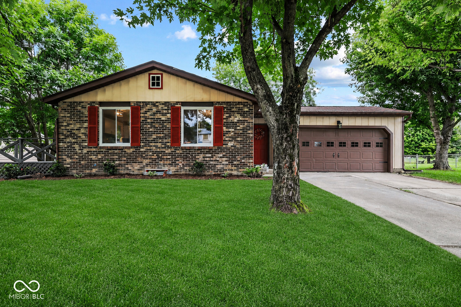 8230 Autumn Mill Lane