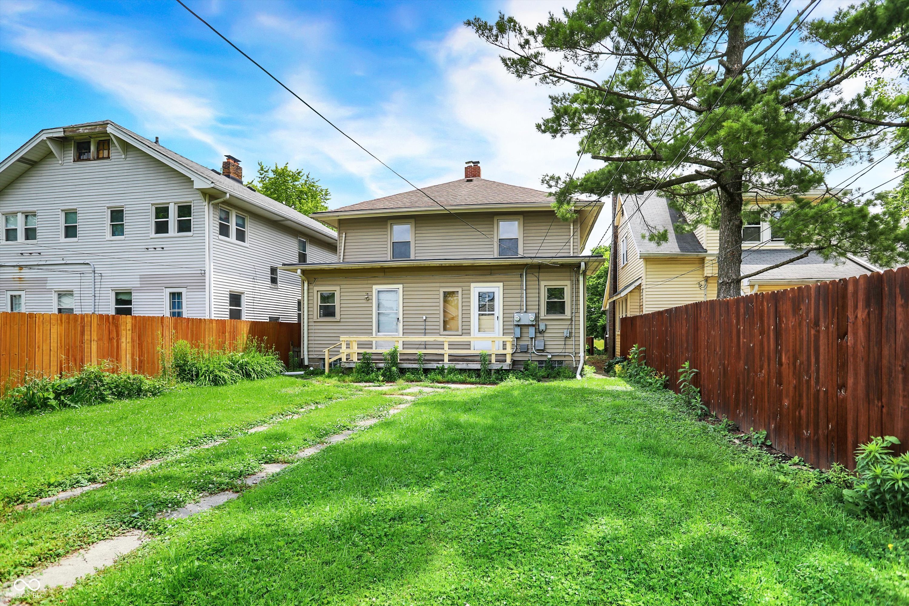 626 N Riley Avenue