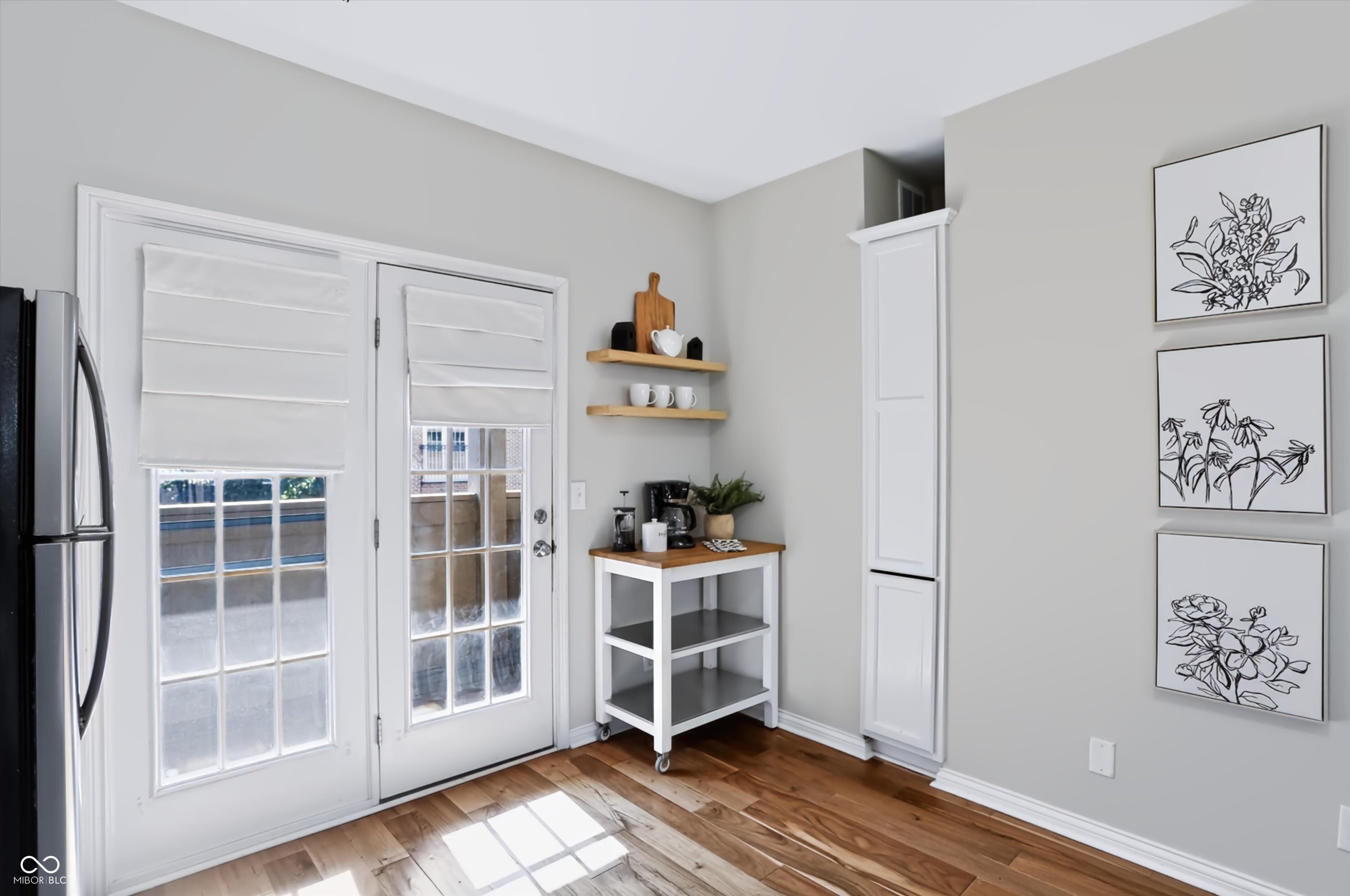 219 N New Jersey Street Unit: # 219D