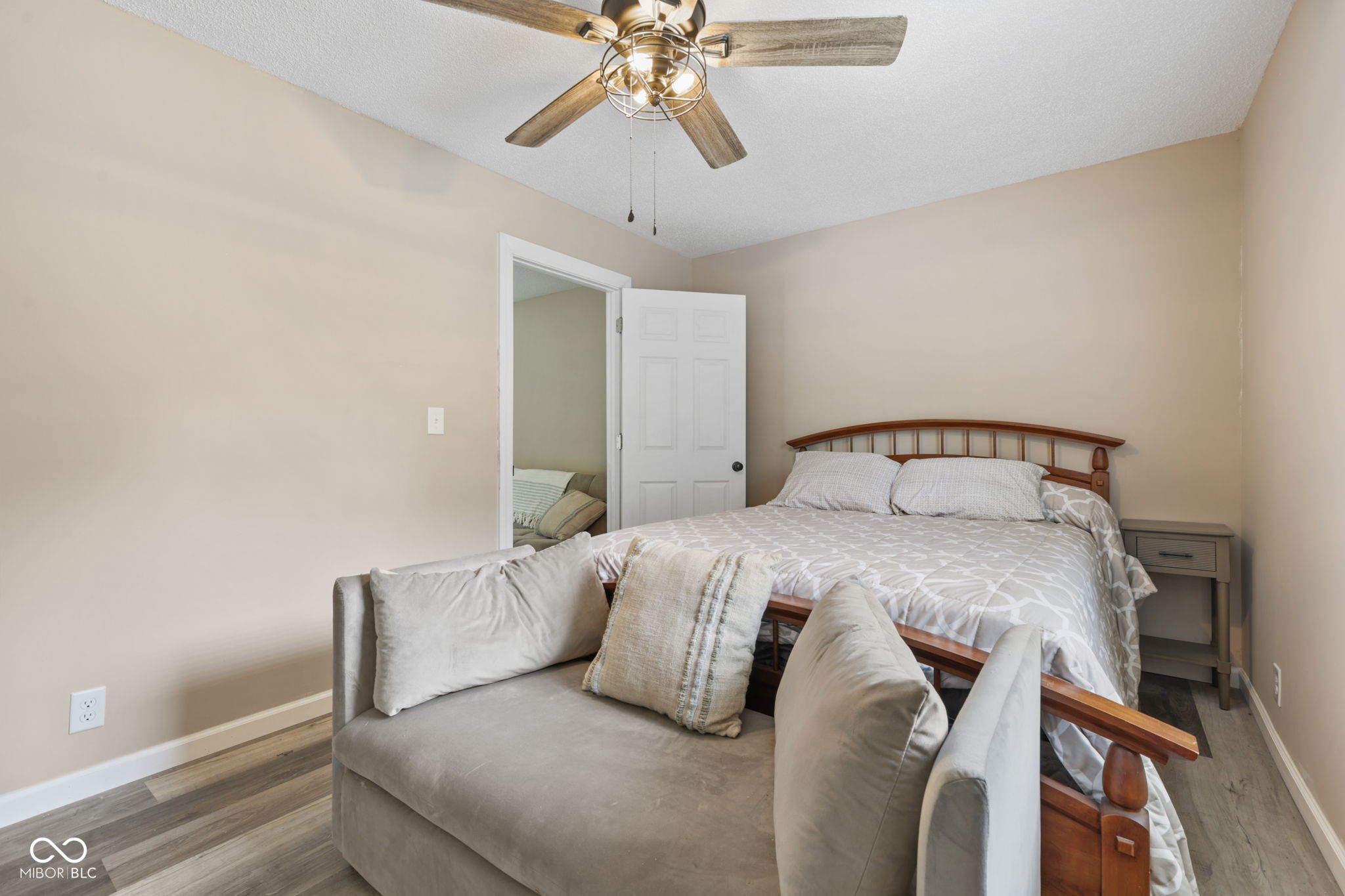 6100 E County Road 550 N