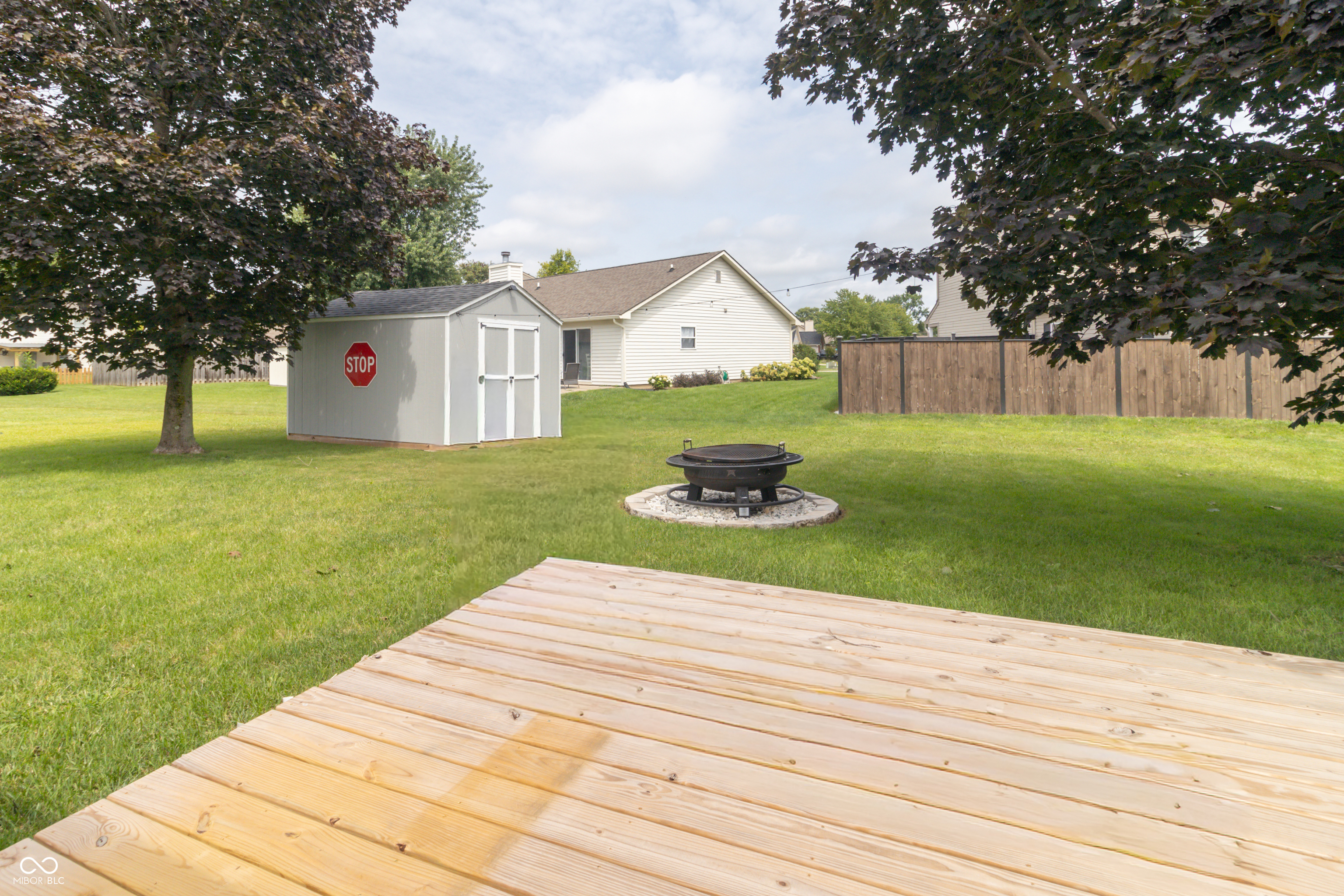 1156 E Mill Run Boulevard