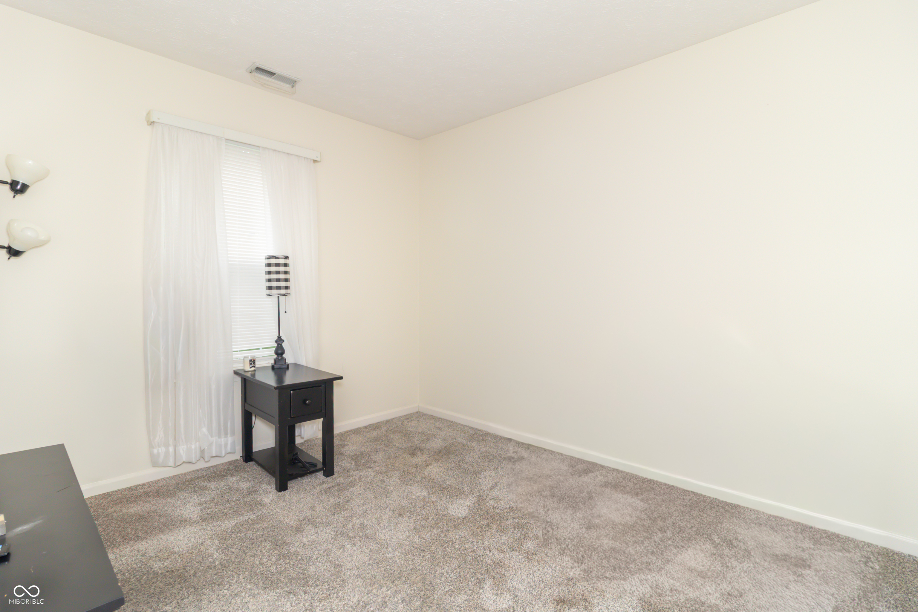 1156 E Mill Run Boulevard