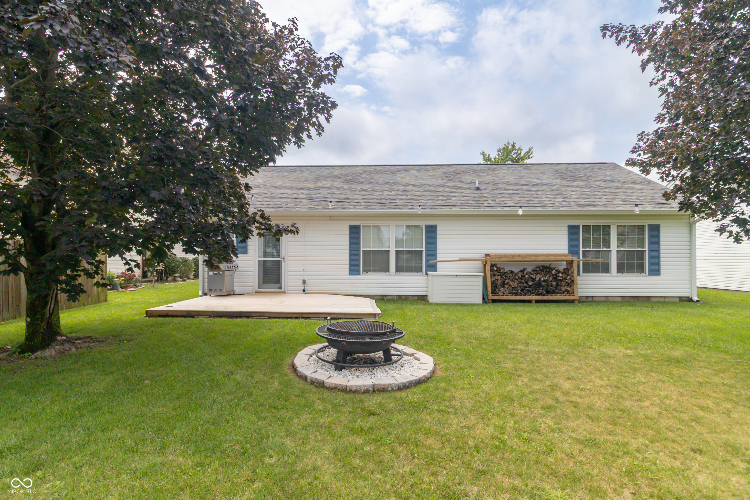 1156 E Mill Run Boulevard